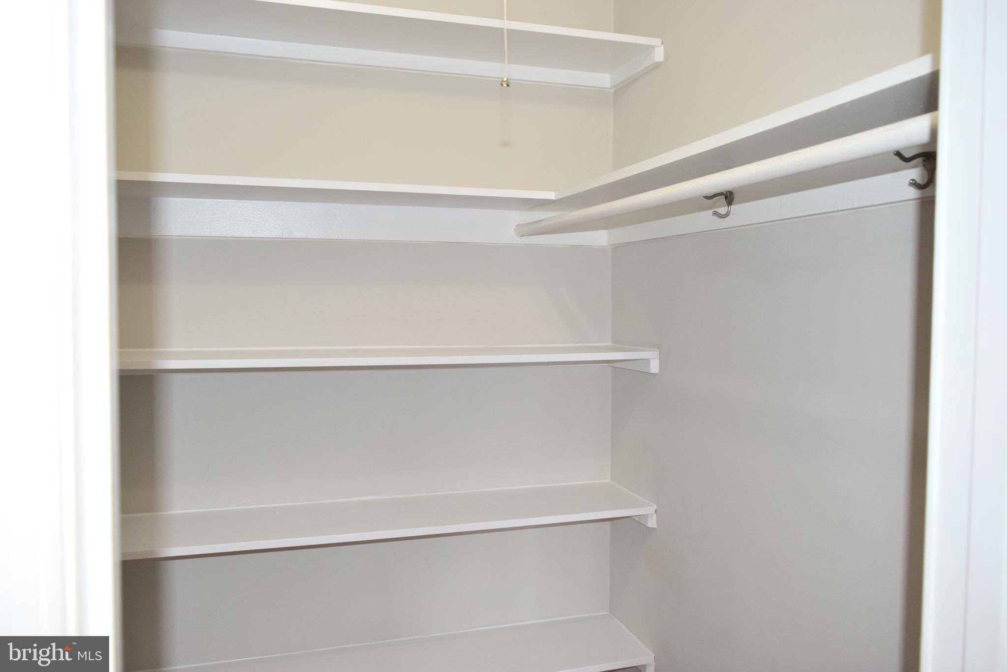 WOODBURN VILLAGE - Residential Lease