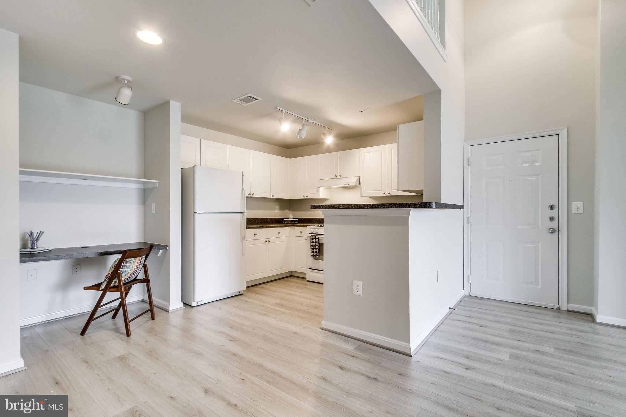 FAIRFAX RIDGE - Residential