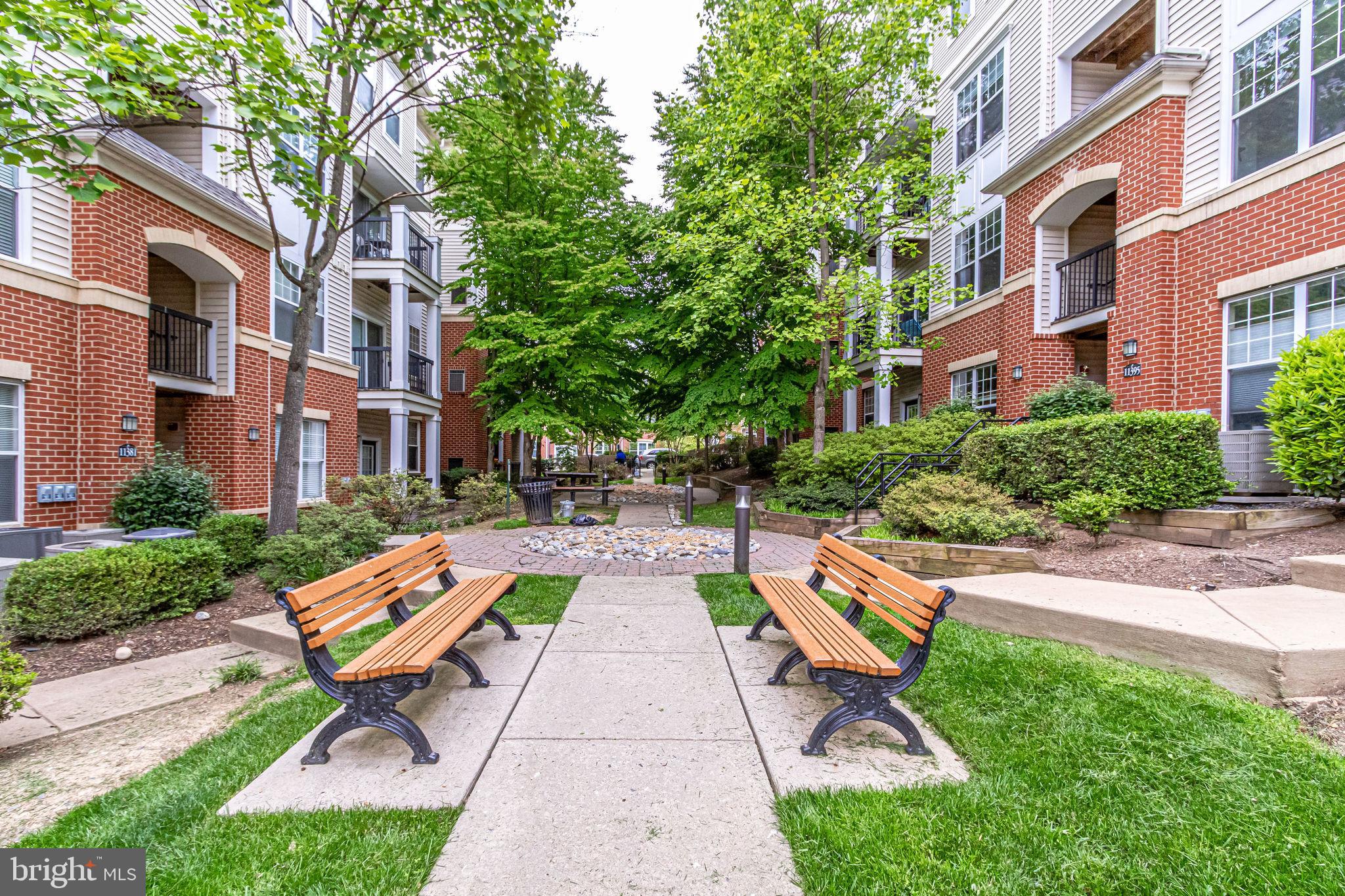 FAIRFAX RIDGE - Residential