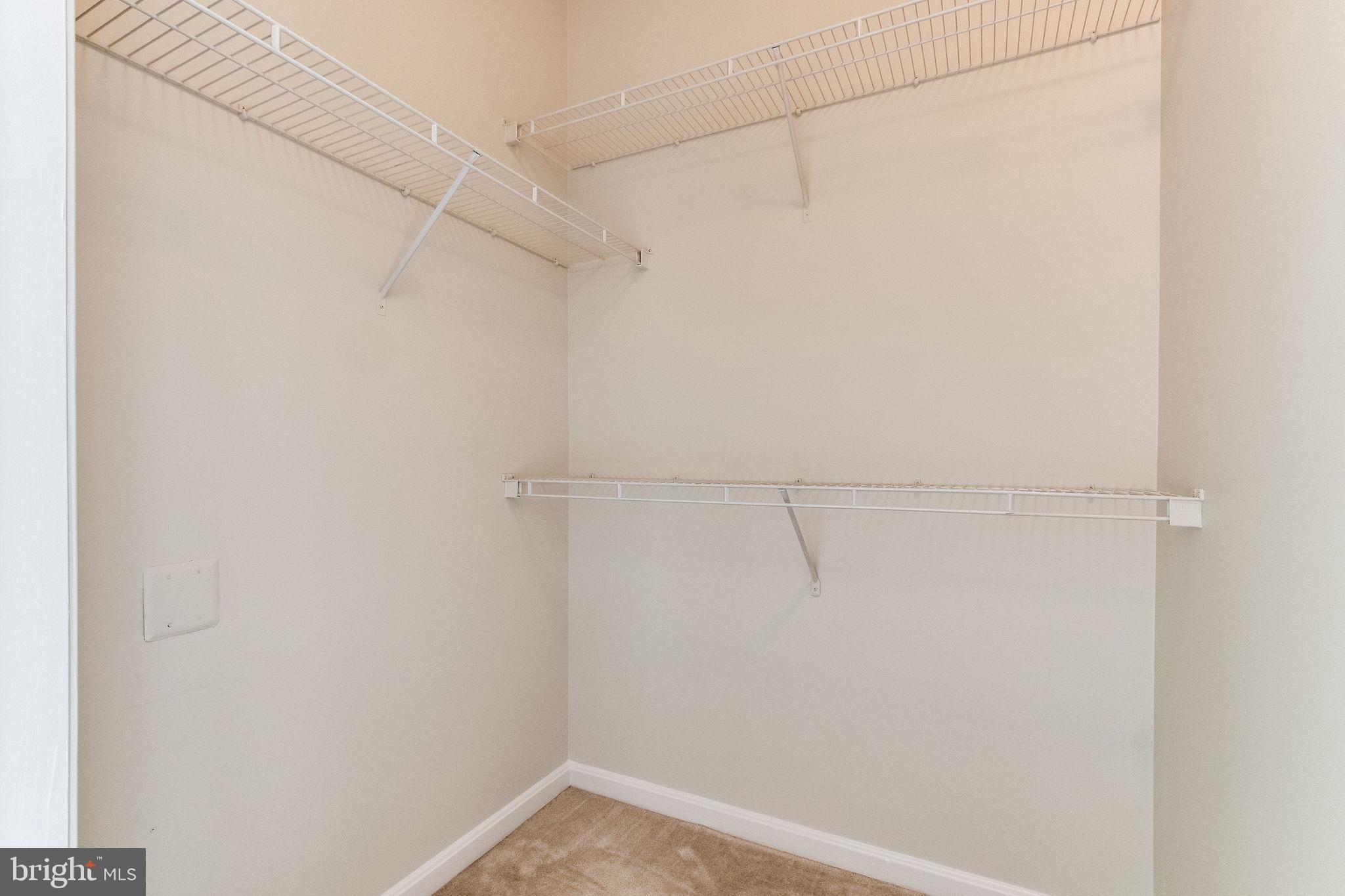 FAIRFAX RIDGE - Residential