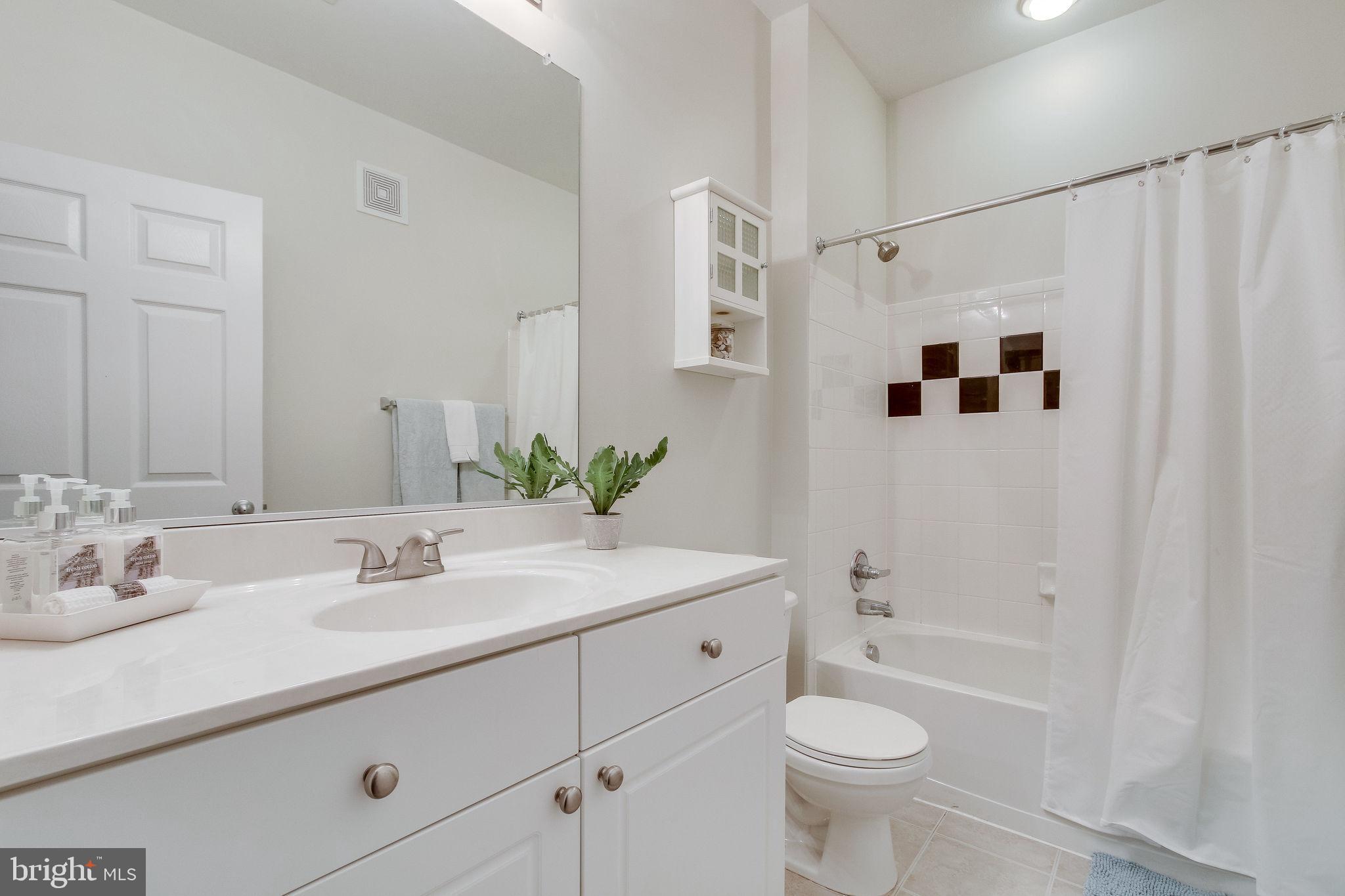 FAIRFAX RIDGE - Residential