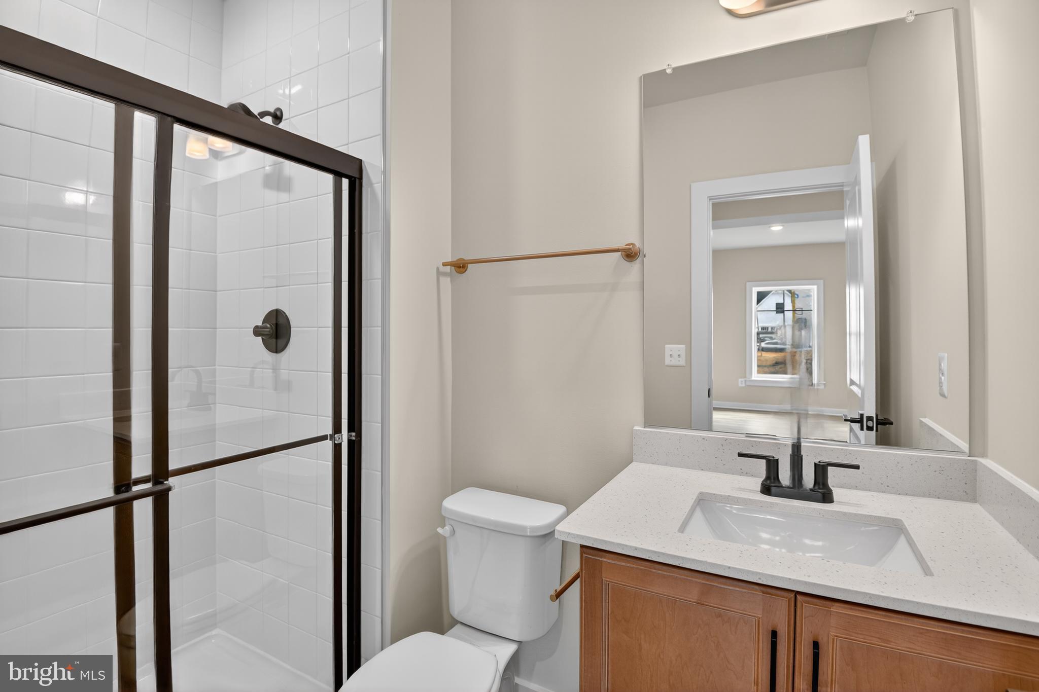 SOUTH LAKE - Residential