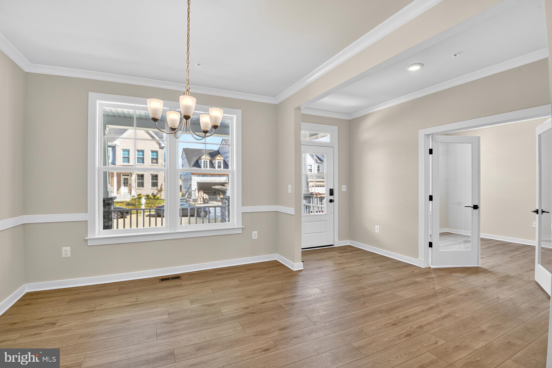 407 MEADOW CREEK DRIVE