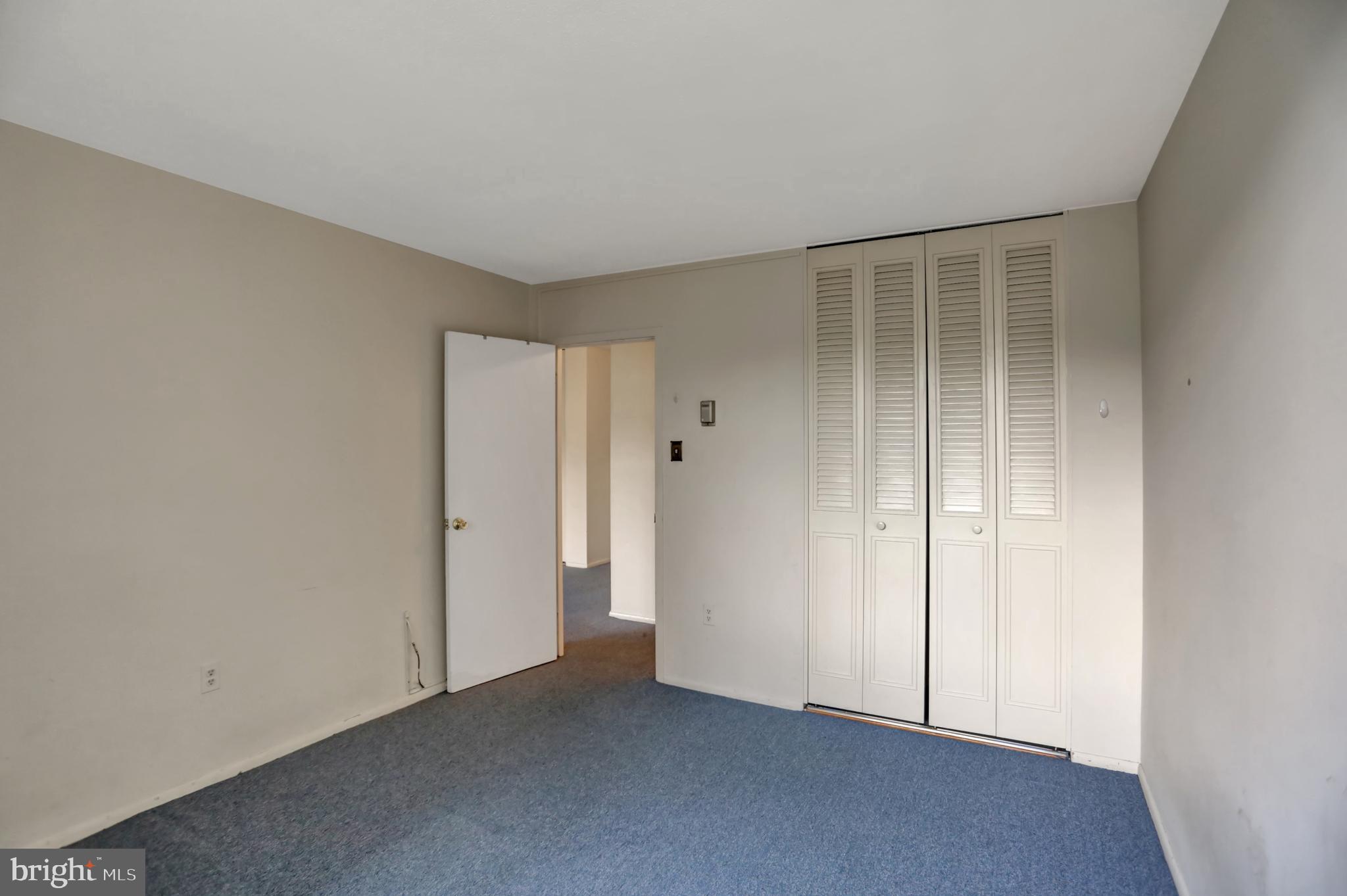 UNIVERSITY ONE CONDOMINIUMS - Residential