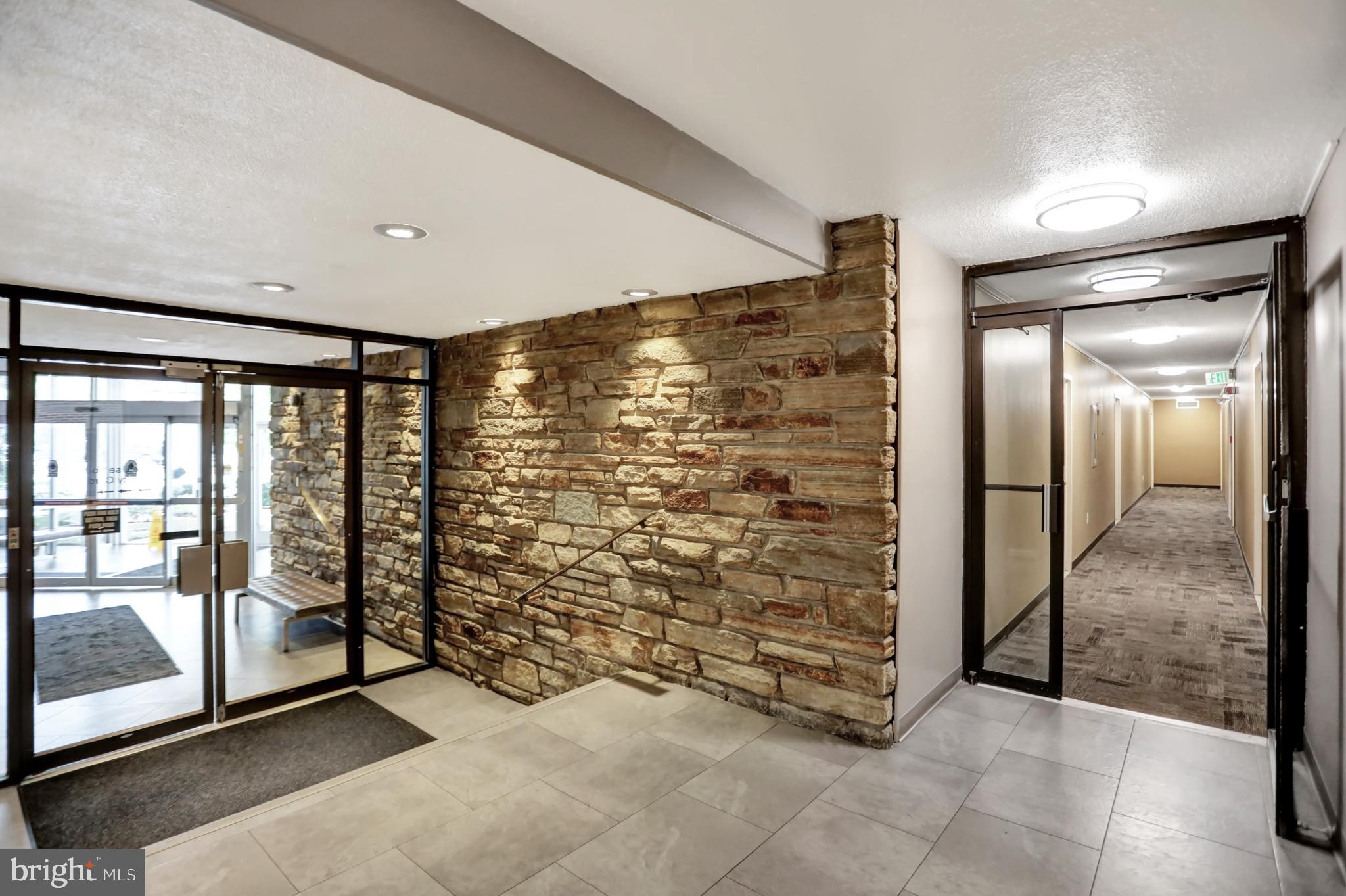 UNIVERSITY ONE CONDOMINIUMS - Residential