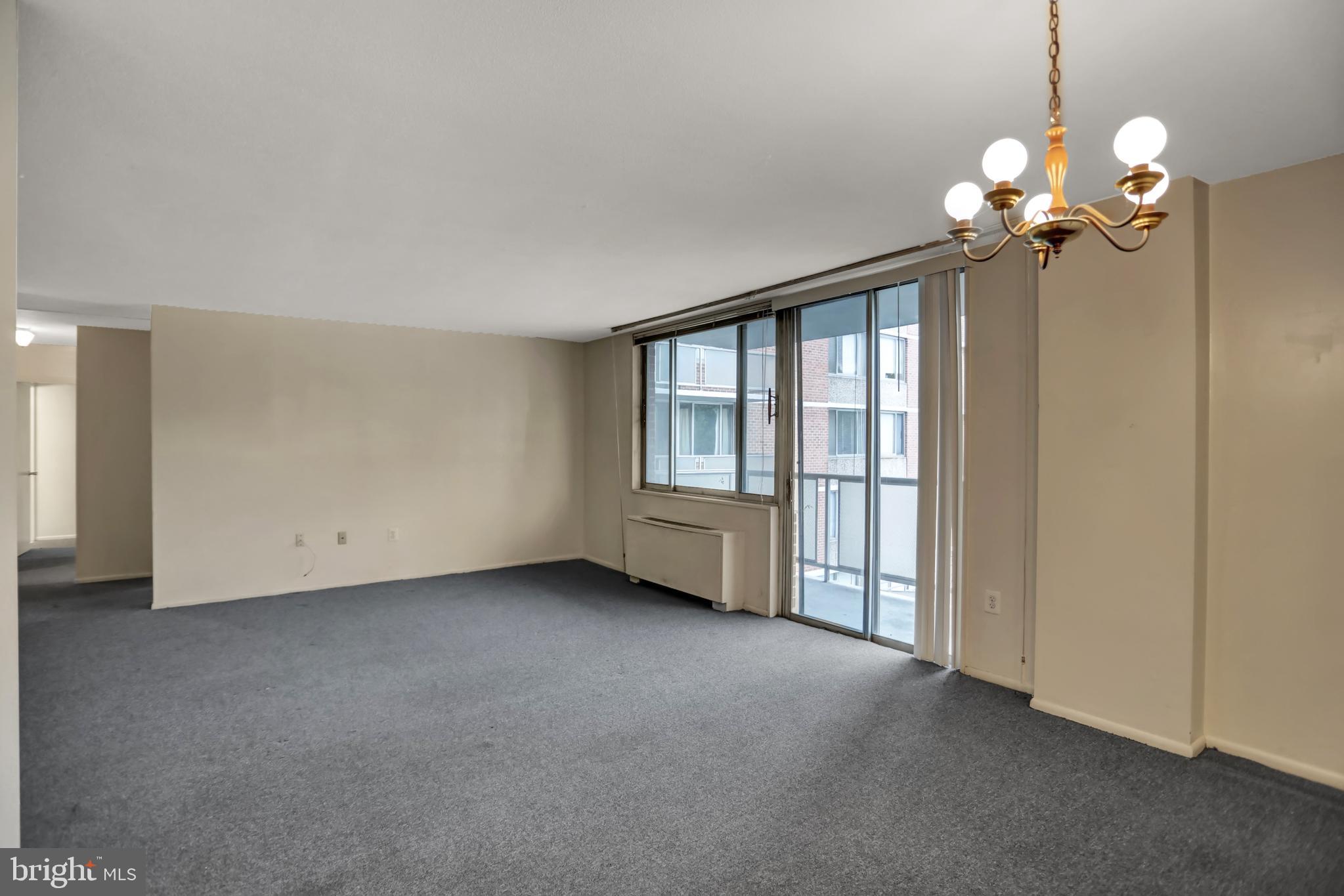 UNIVERSITY ONE CONDOMINIUMS - Residential