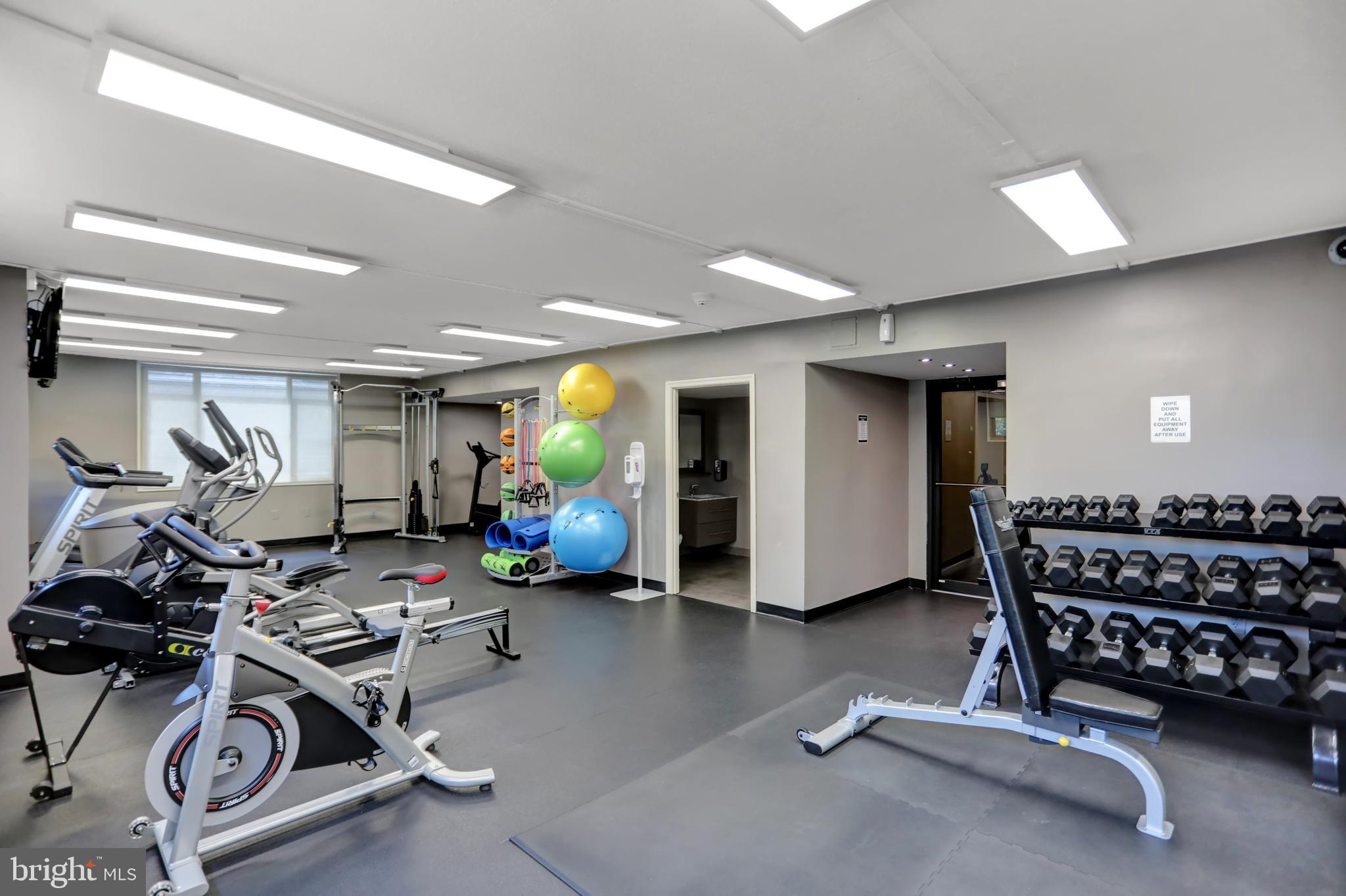 UNIVERSITY ONE CONDOMINIUMS - Residential