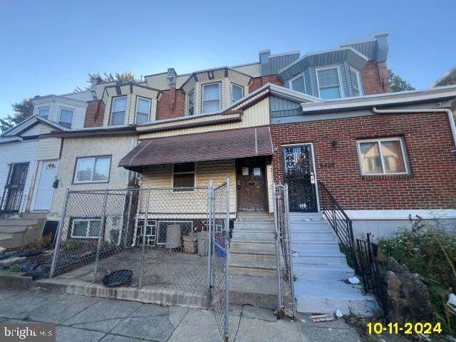**Investor Opportunity! Public Remarks for 5426 Trinity Street, Philadelphia, PA 19143**
Seize the chance to invest in 5426 Trinity Street, a promising property in an up-and-coming area of Philadelphia! This well-located home presents a fantastic opportunity for seasoned investors and first-time buyers alike.
With a solid foundation and a thoughtful layout, this property offers significant potential for renovation or lease. The spacious interior allows for easy customization, making it ideal for maximizing rental income or increasing resale value. The absence of a backyard simplifies maintenance, appealing to tenants looking for a low-maintenance lifestyle.
Situated near essential amenities, public transportation, and vibrant local attractions, this home is strategically positioned for appreciation as the neighborhood continues to develop. Don’t miss out on this incredible investment opportunity—schedule your showing today and envision the possibilities for 5426 Trinity Street!