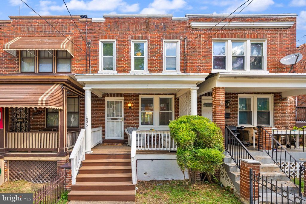 Photo of 1436 Ridge Place SE, WASHINGTON, DC 20020 (MLS # DCDC2251032)