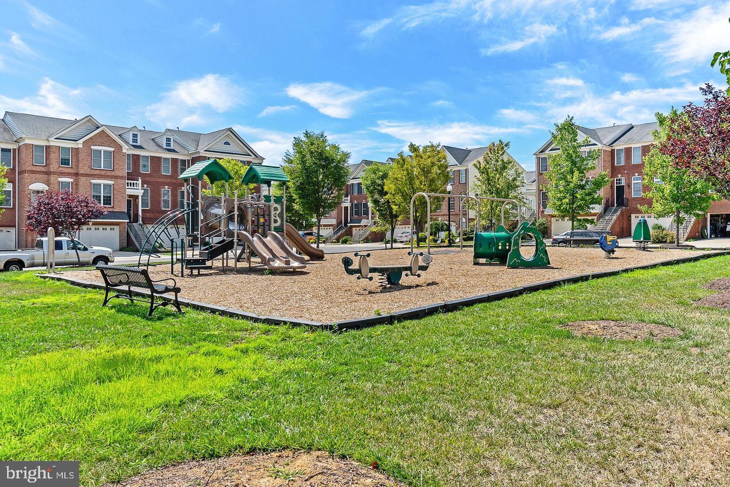 SOUTH RIDING - Residential Lease