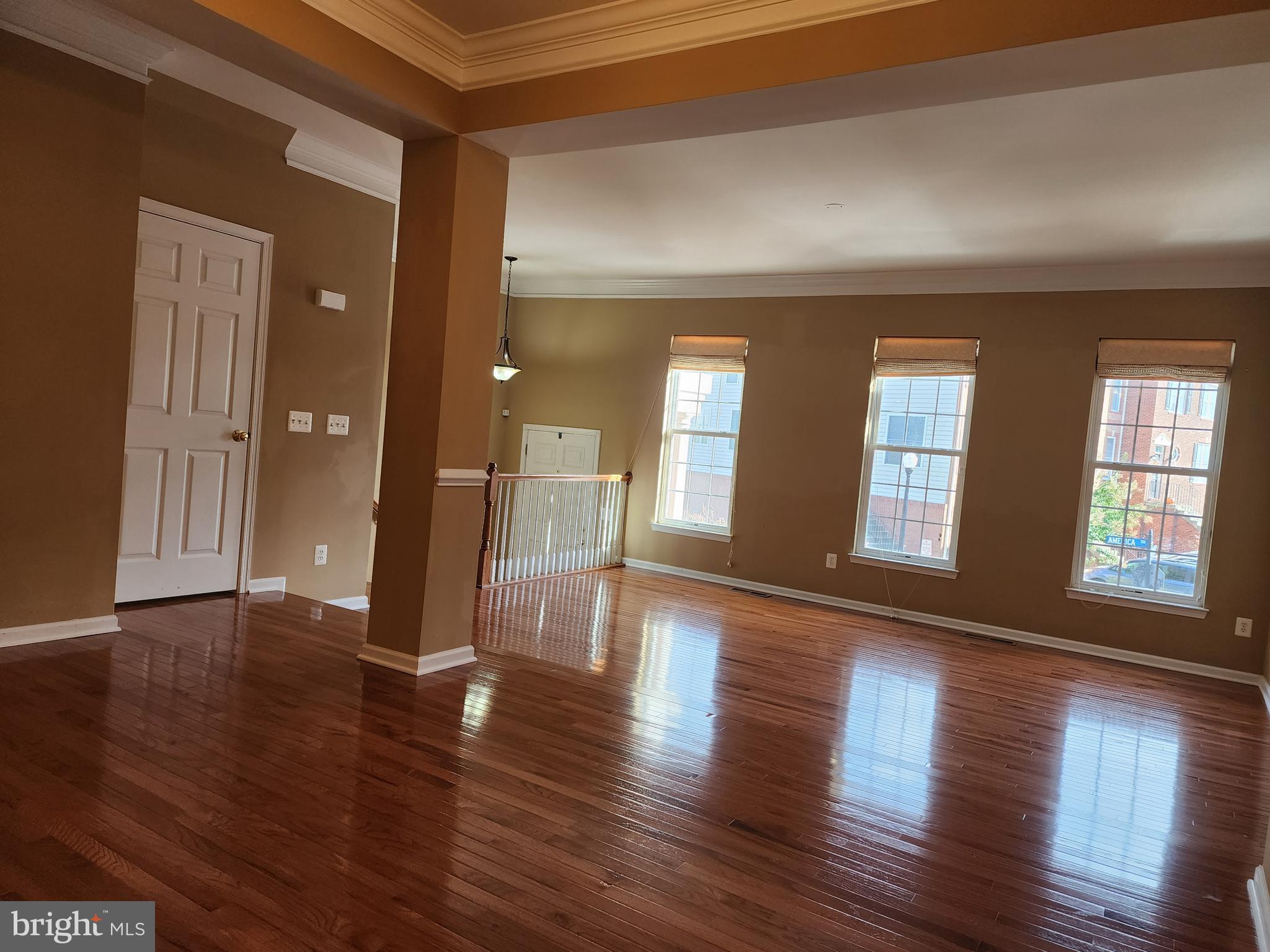 SOUTH RIDING - Residential Lease