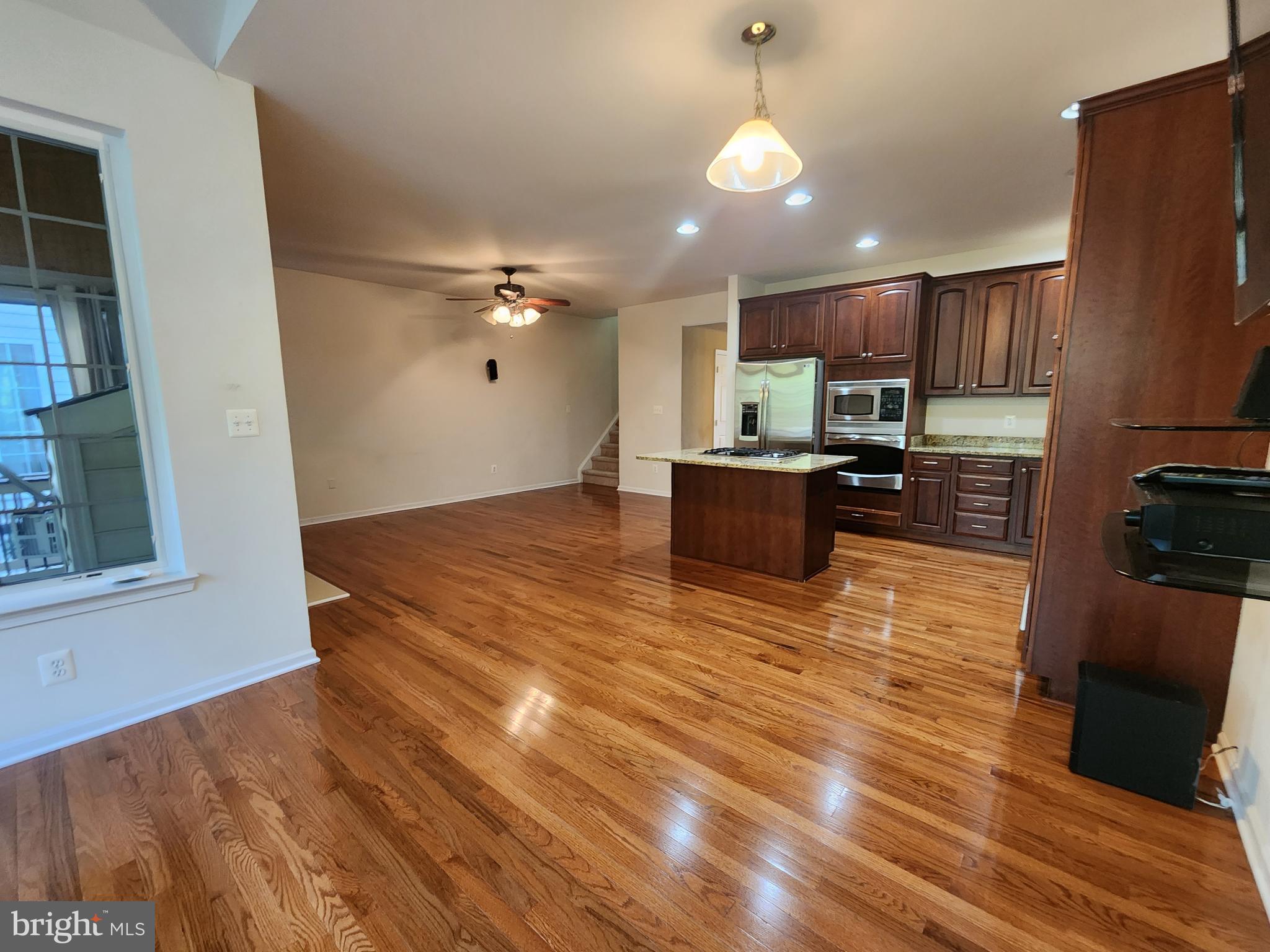 SOUTH RIDING - Residential Lease