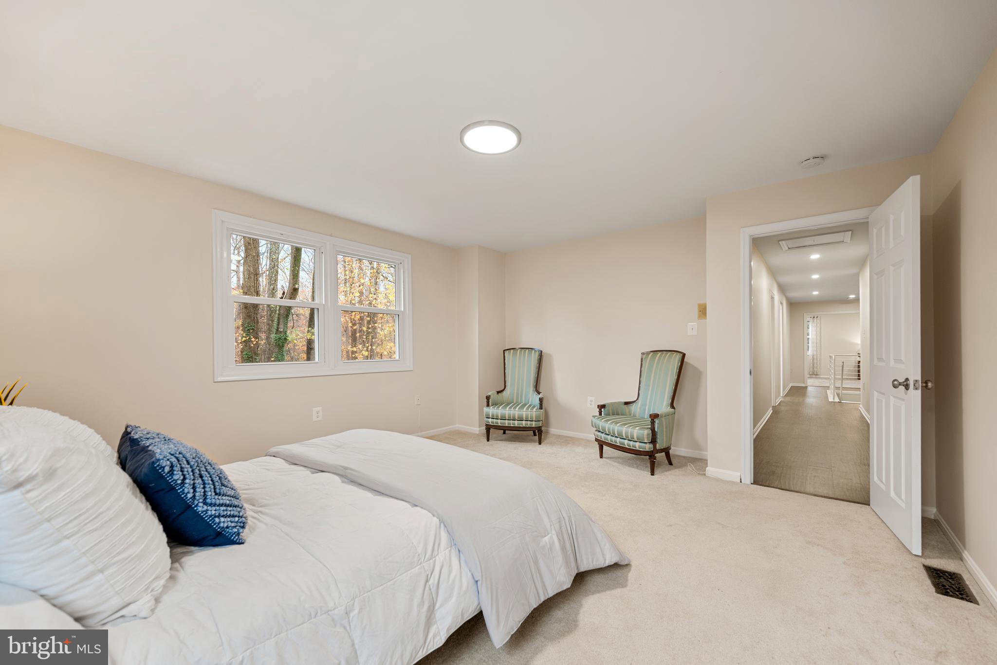 FORT WASHINGTON - Residential