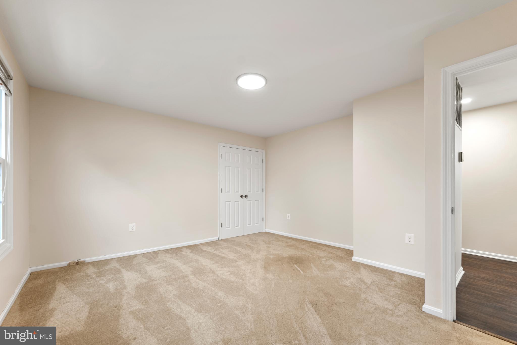 FORT WASHINGTON - Residential