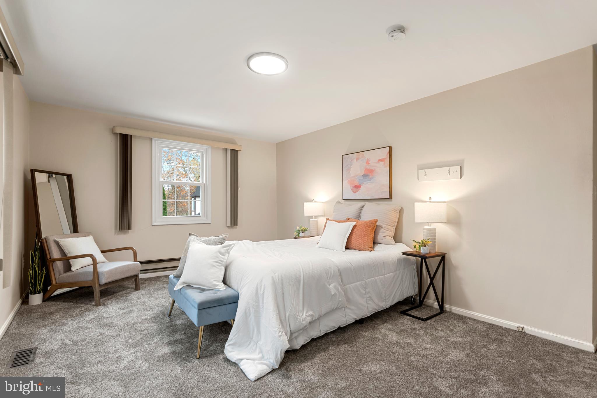 FORT WASHINGTON - Residential