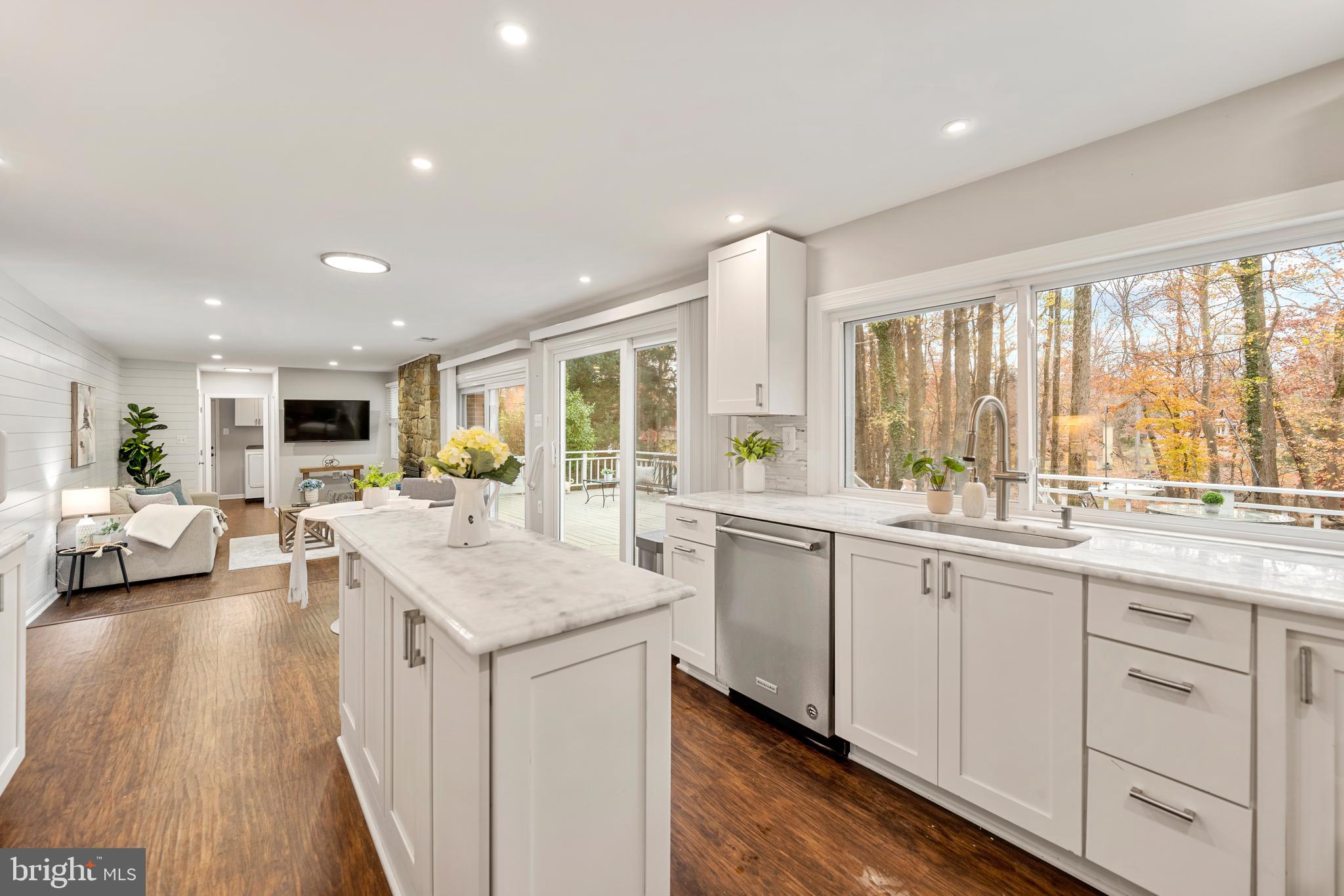 FORT WASHINGTON - Residential