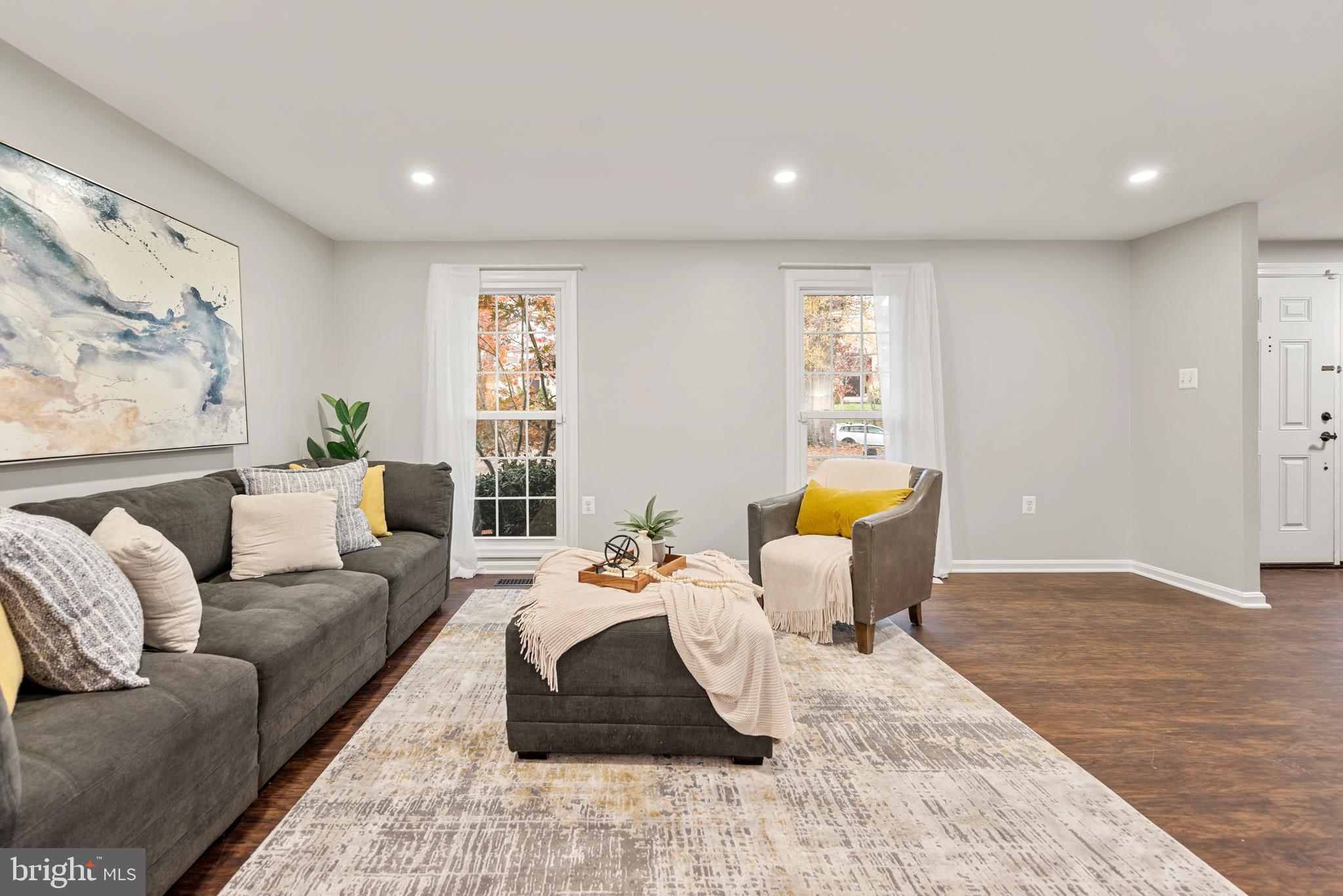 FORT WASHINGTON - Residential