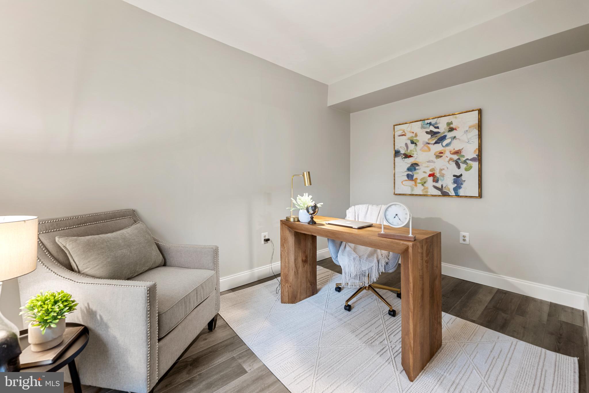 FORT WASHINGTON - Residential