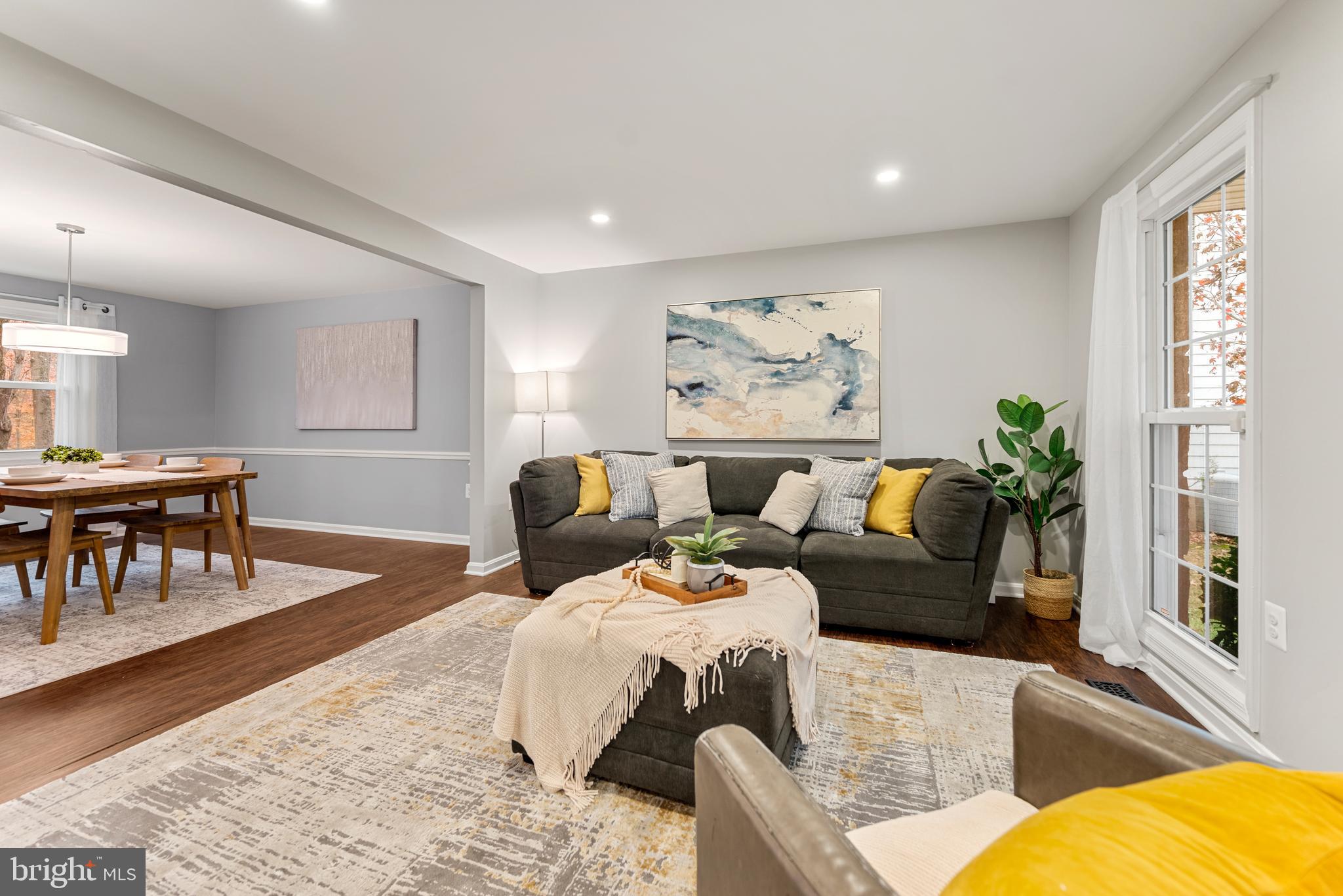 FORT WASHINGTON - Residential