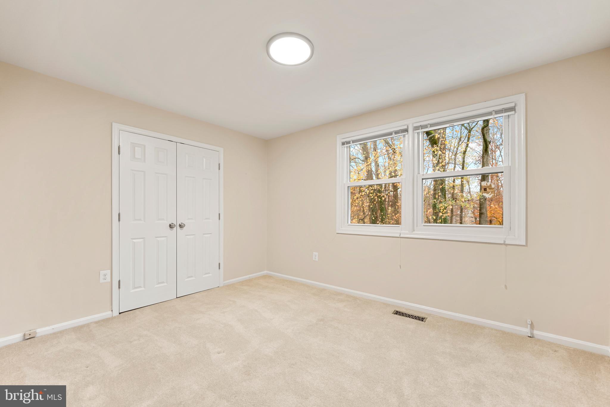 FORT WASHINGTON - Residential