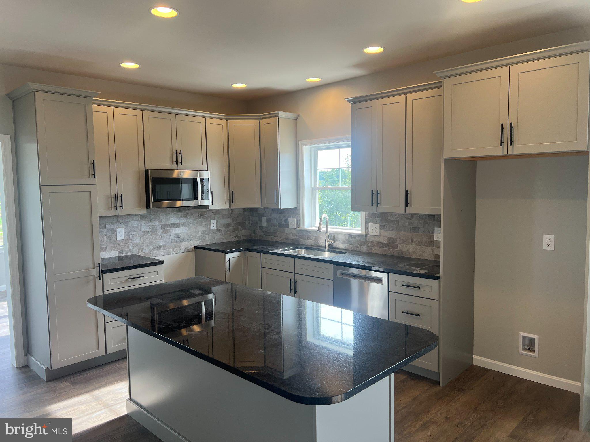 320 RIDGEFIELD DRIVE