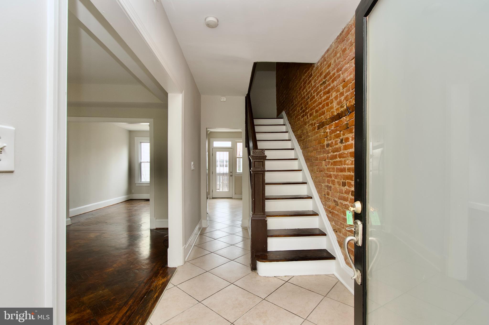 116 TODD PLACE NE