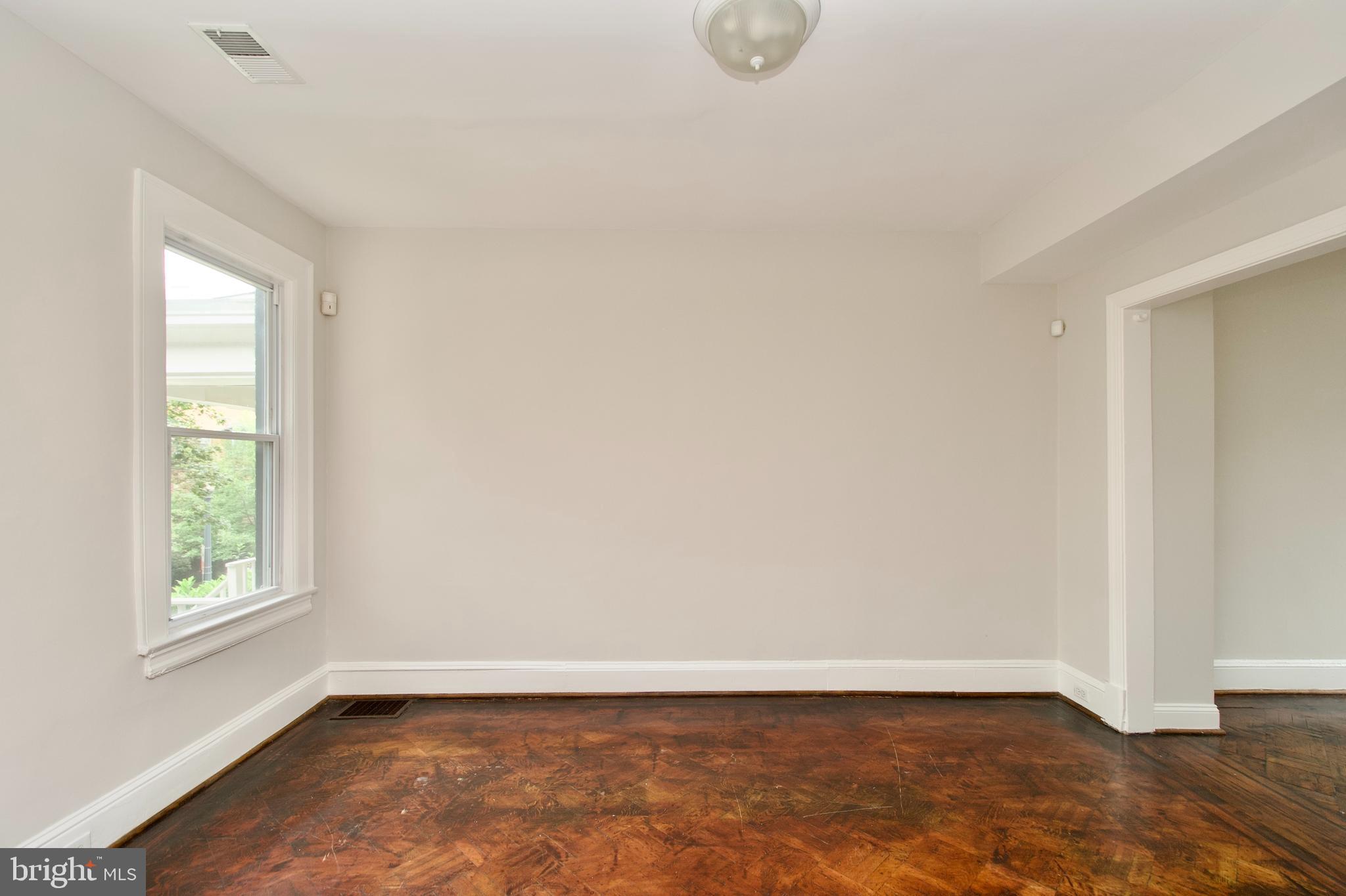 116 TODD PLACE NE