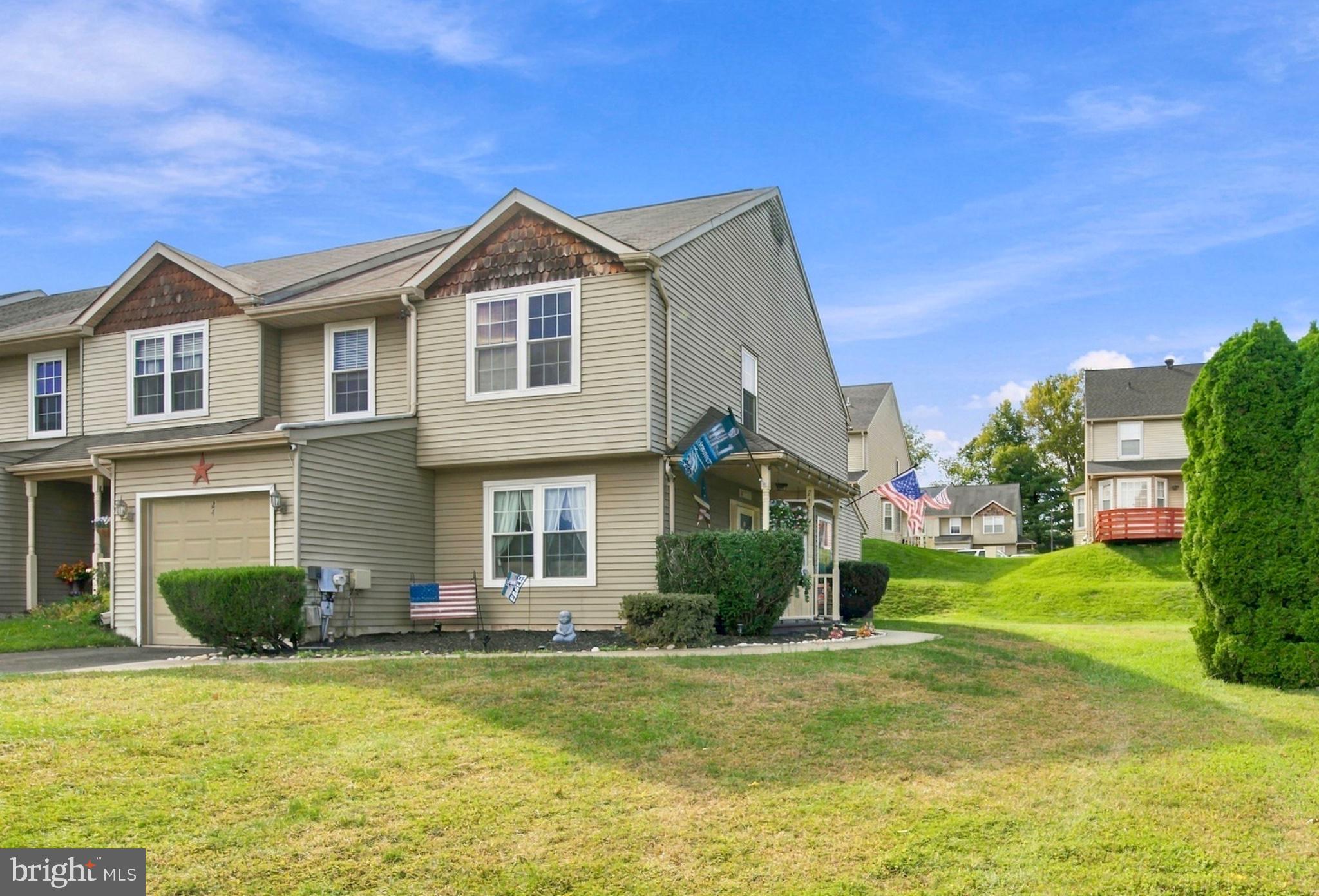 24 PEBBLE COURT