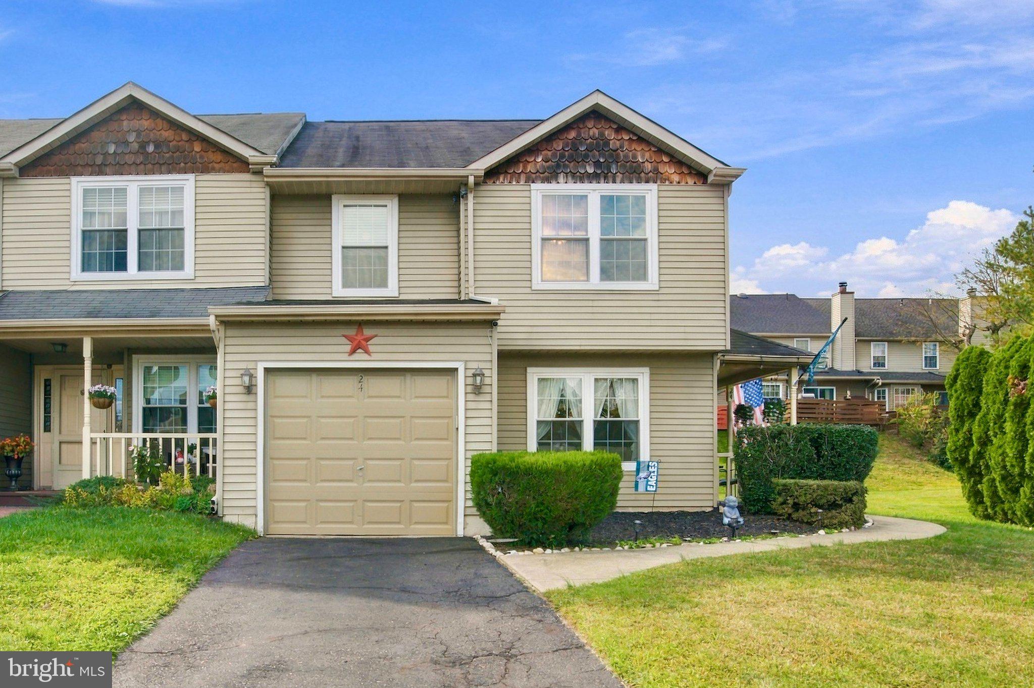 24 PEBBLE COURT
