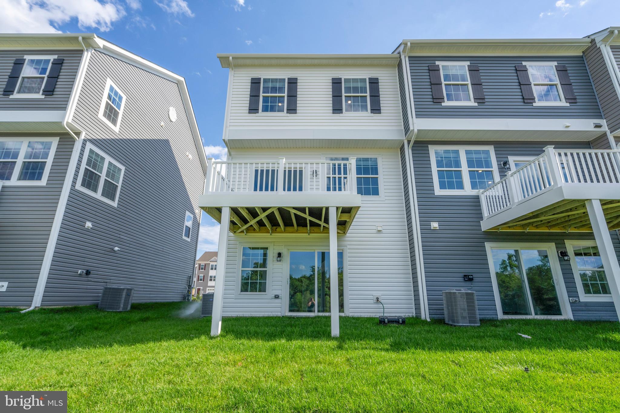 WOODYARD STATION - Residential Lease