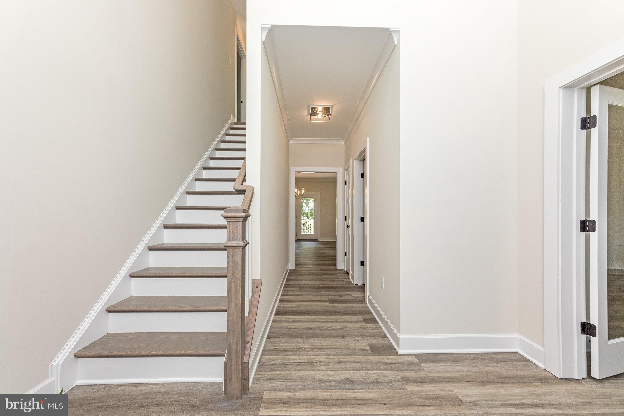 LIGHTHOUSE POINT - Residential