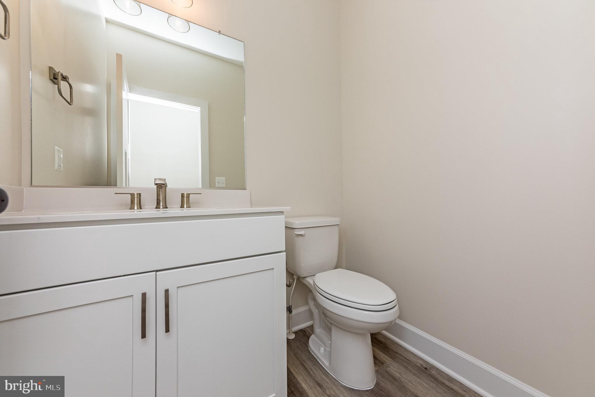 LIGHTHOUSE POINT - Residential