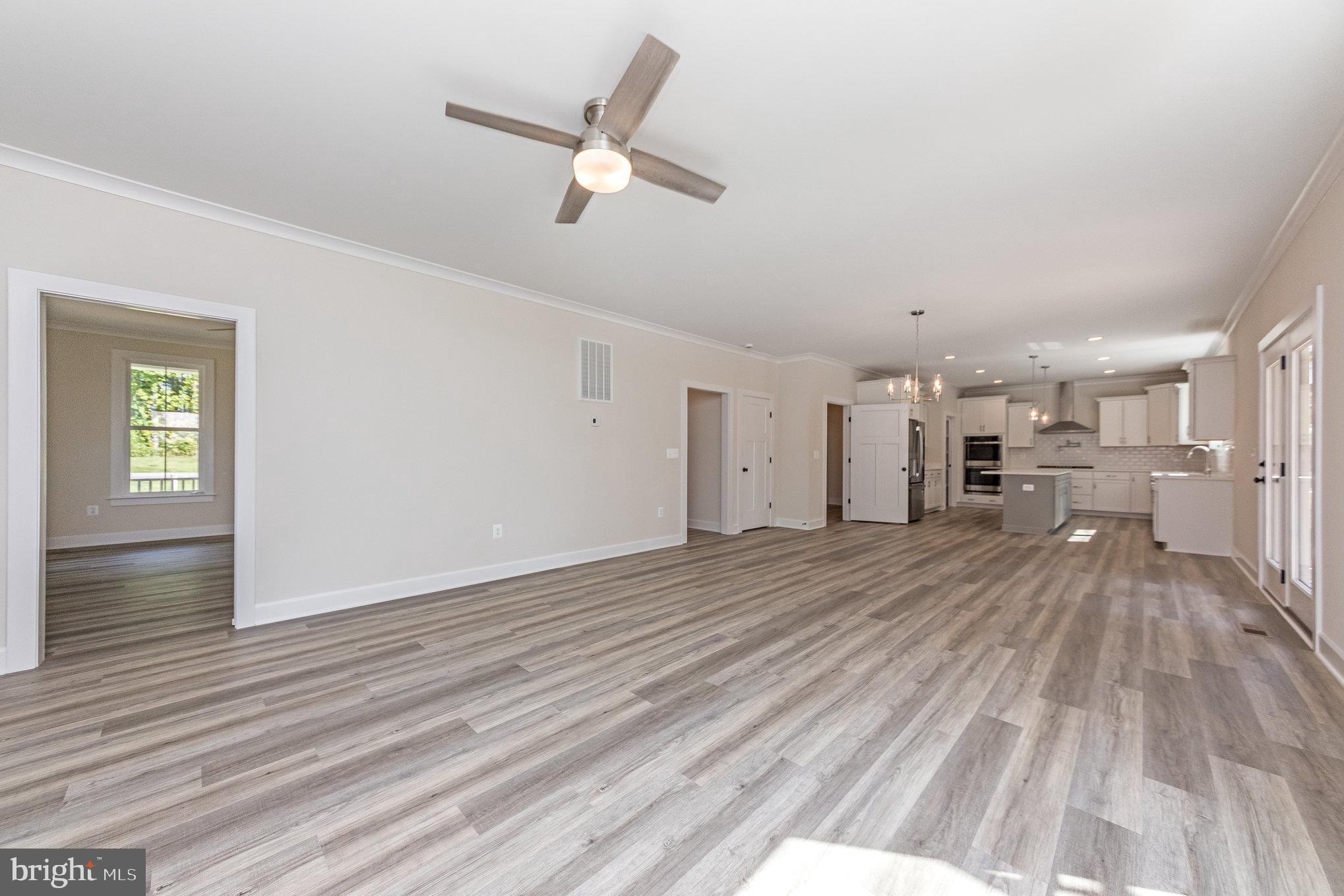 LIGHTHOUSE POINT - Residential