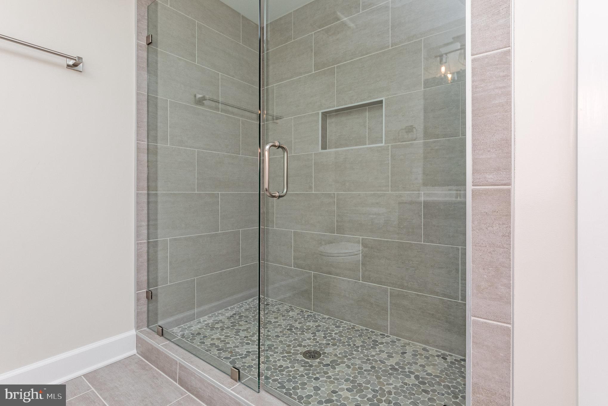 LIGHTHOUSE POINT - Residential