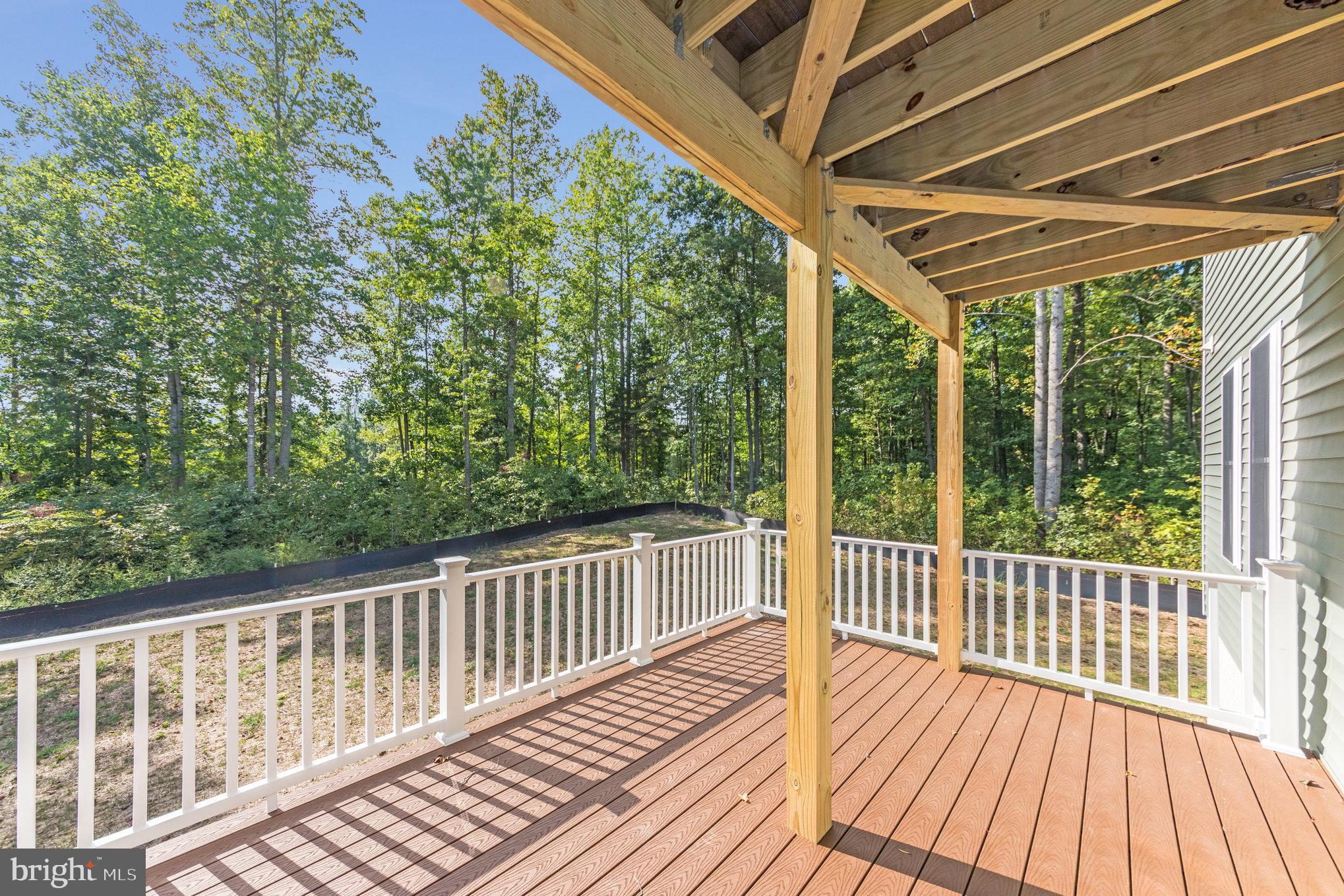 LIGHTHOUSE POINT - Residential