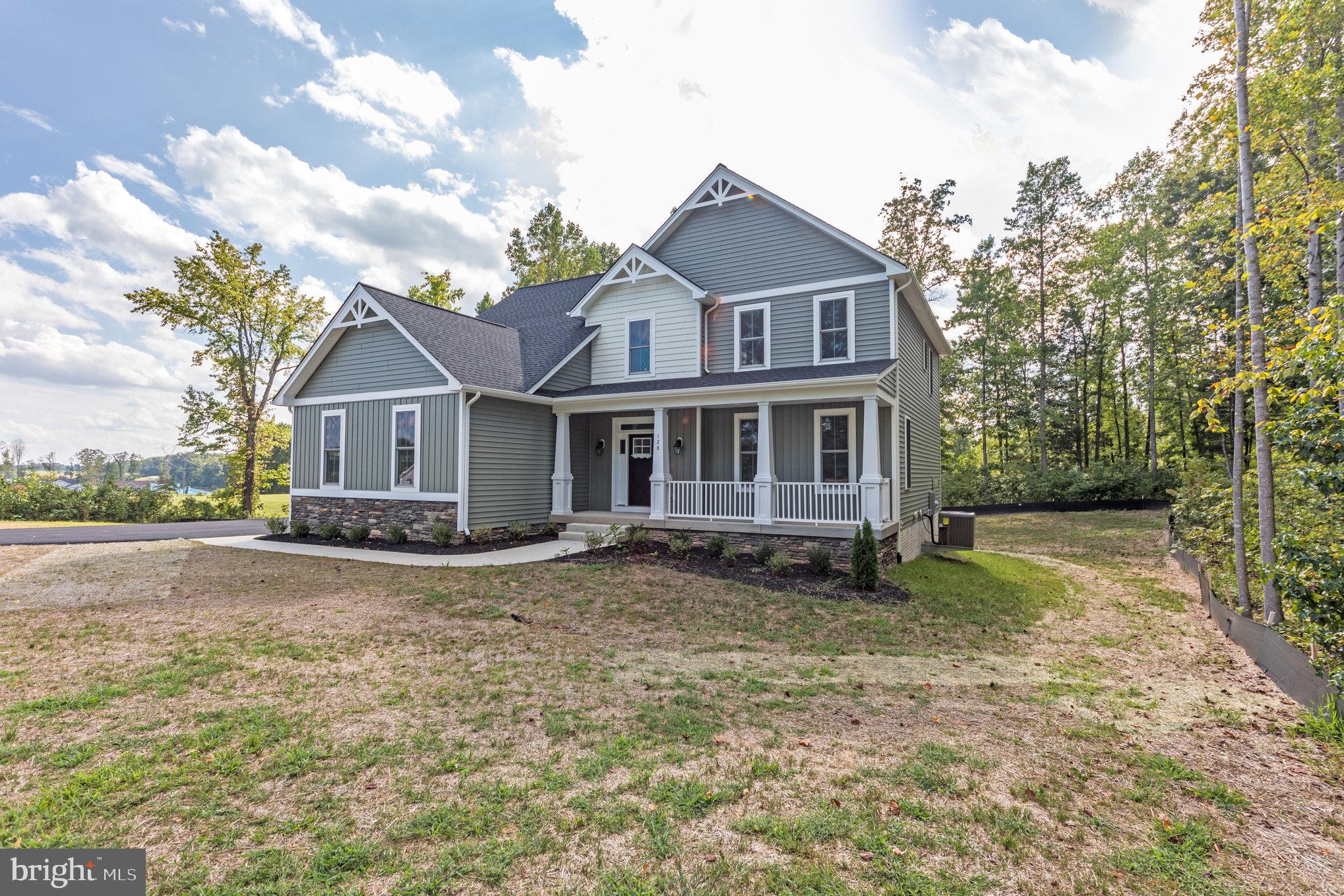 LIGHTHOUSE POINT - Residential