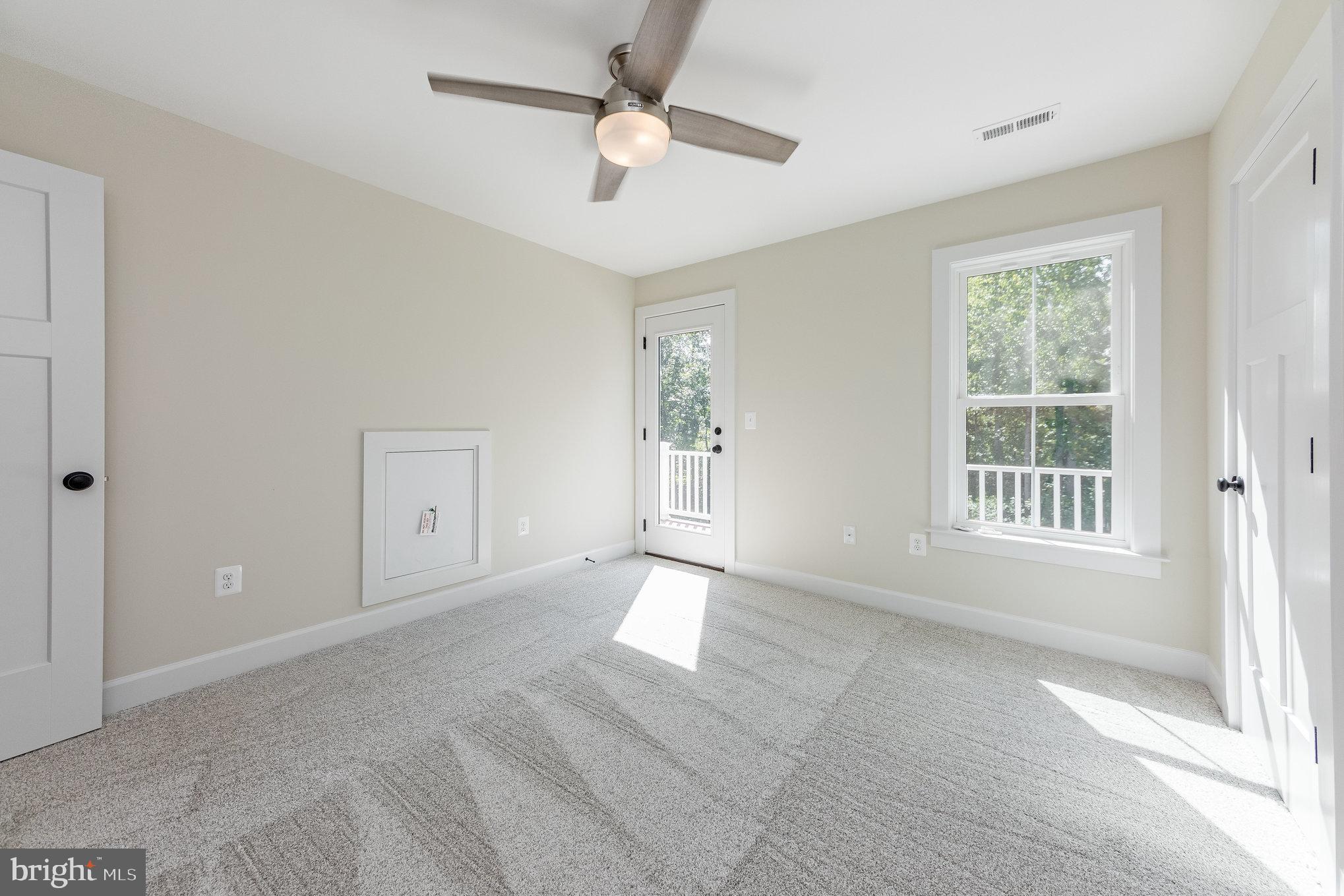 LIGHTHOUSE POINT - Residential