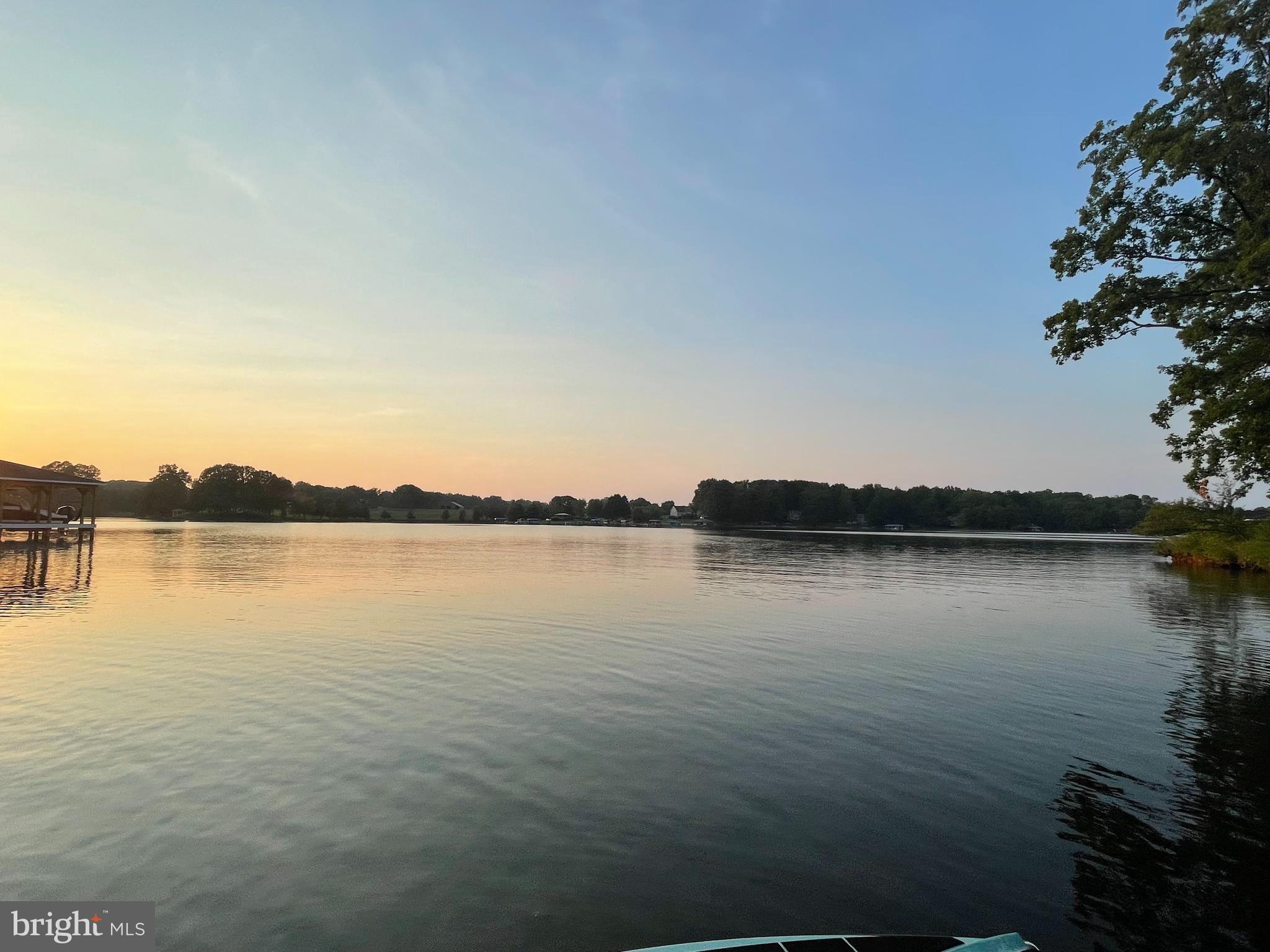 LIGHTHOUSE POINT - Residential