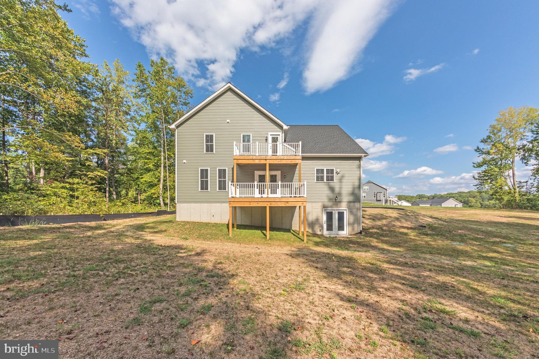 LIGHTHOUSE POINT - Residential