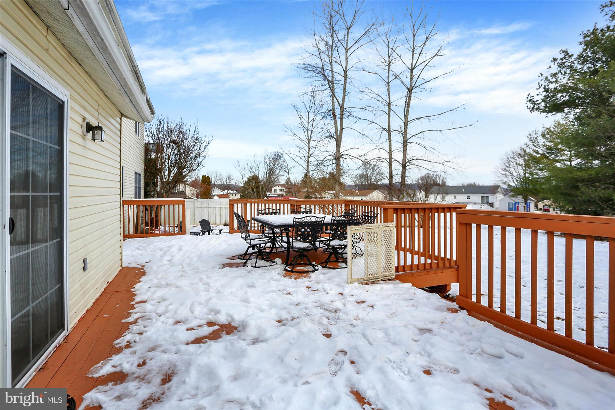 SHELLEYS RIVERVIEW - Residential