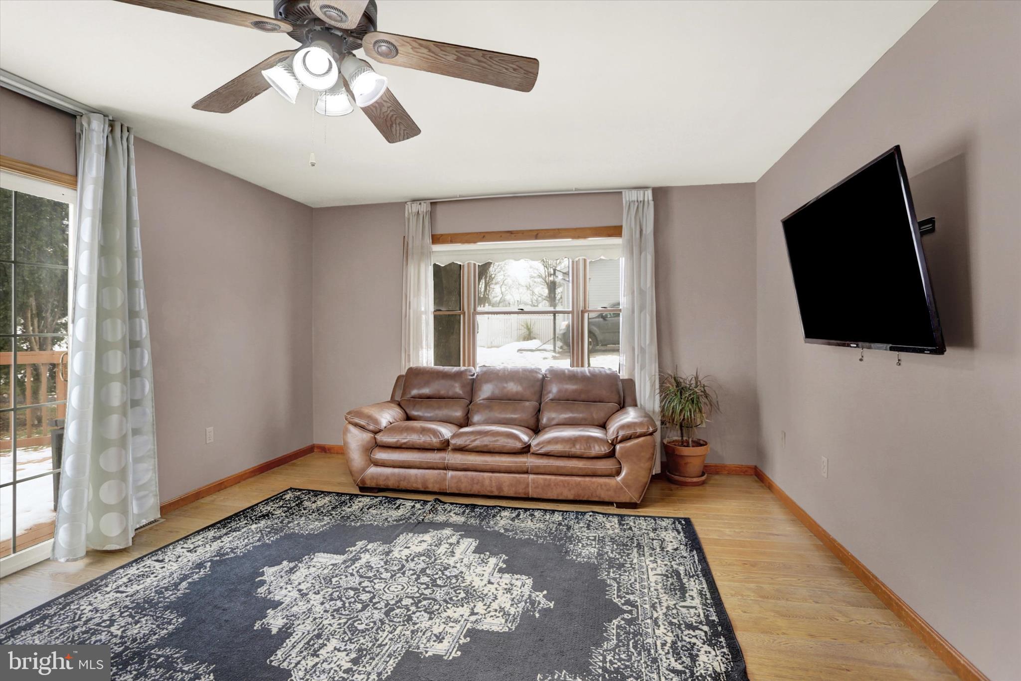 SHELLEYS RIVERVIEW - Residential