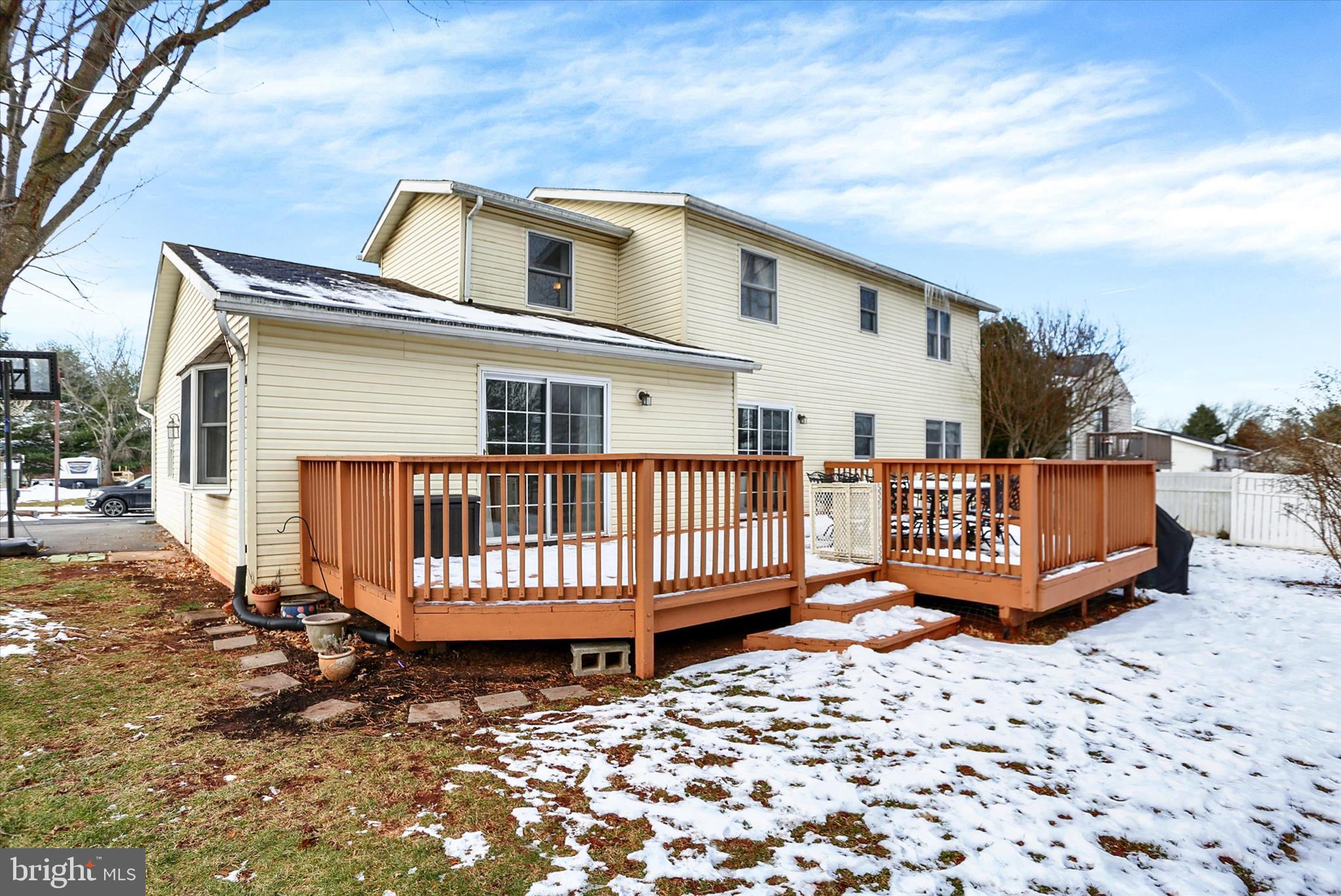 SHELLEYS RIVERVIEW - Residential