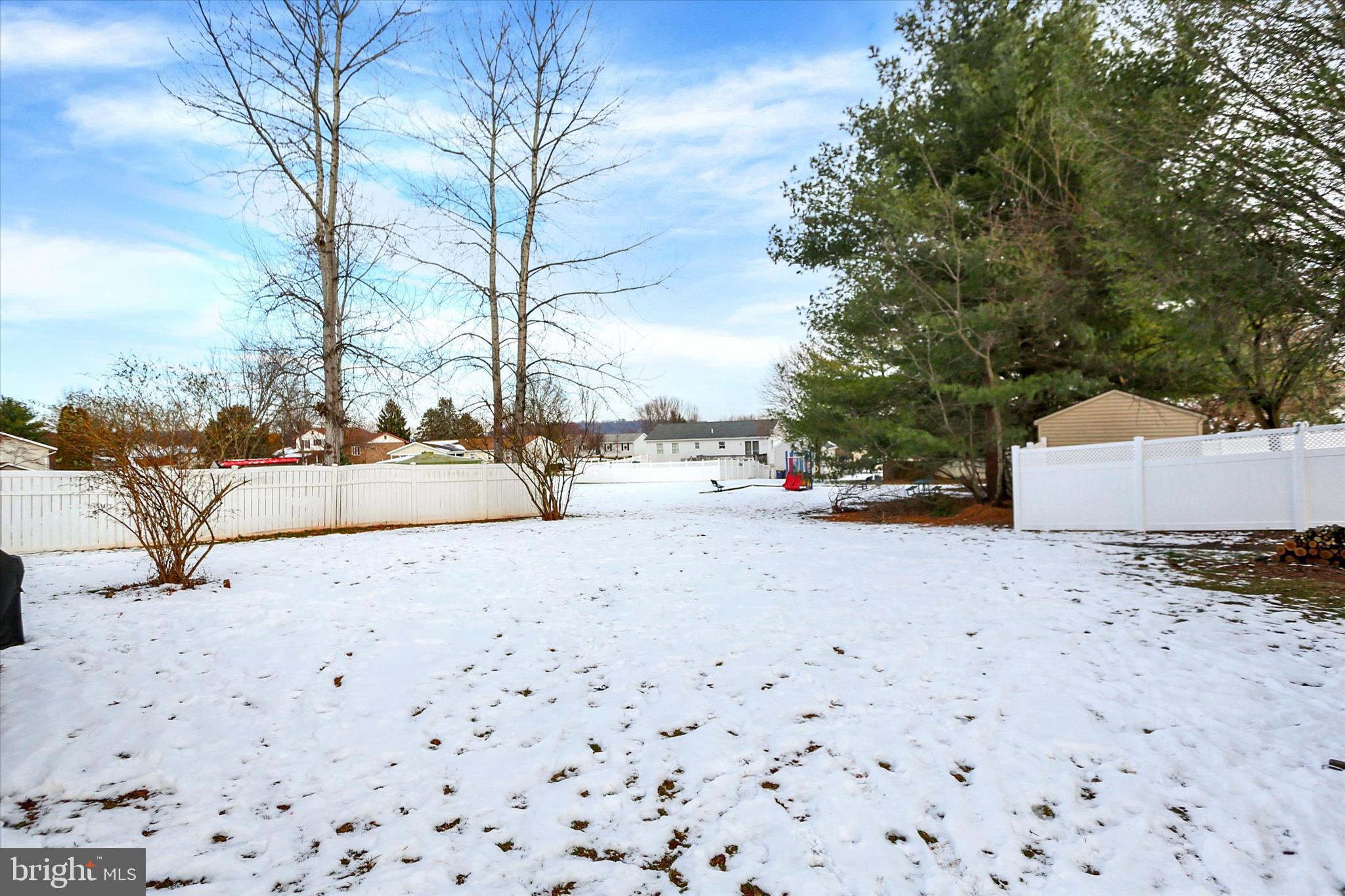 SHELLEYS RIVERVIEW - Residential