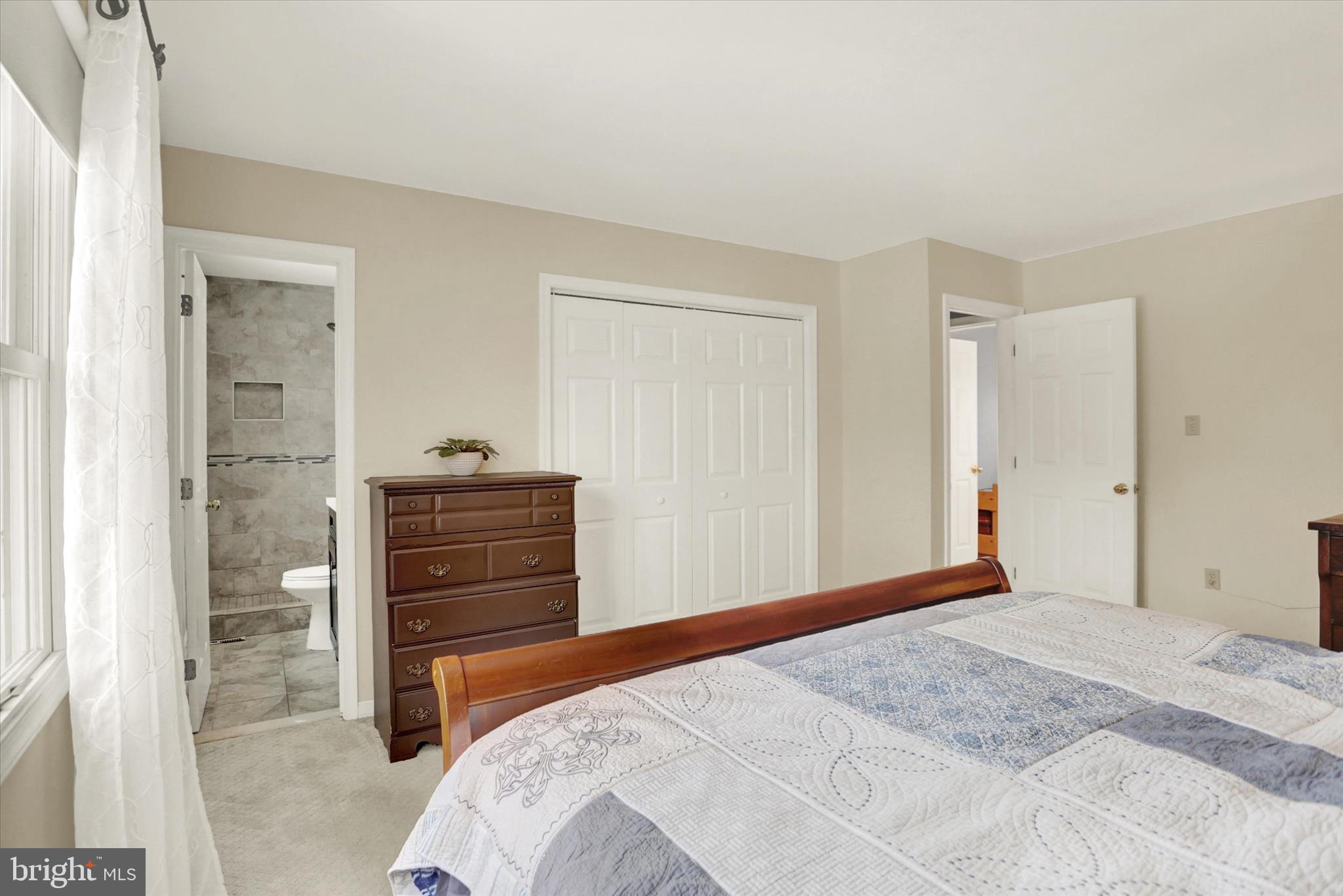 SHELLEYS RIVERVIEW - Residential