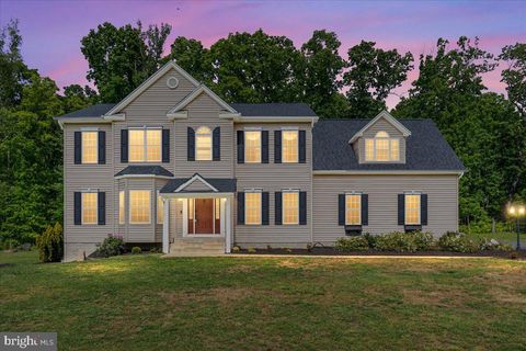 Photo of 4293 Charleston Way, WARRENTON, VA 20187 (MLS # VAFQ2021746)