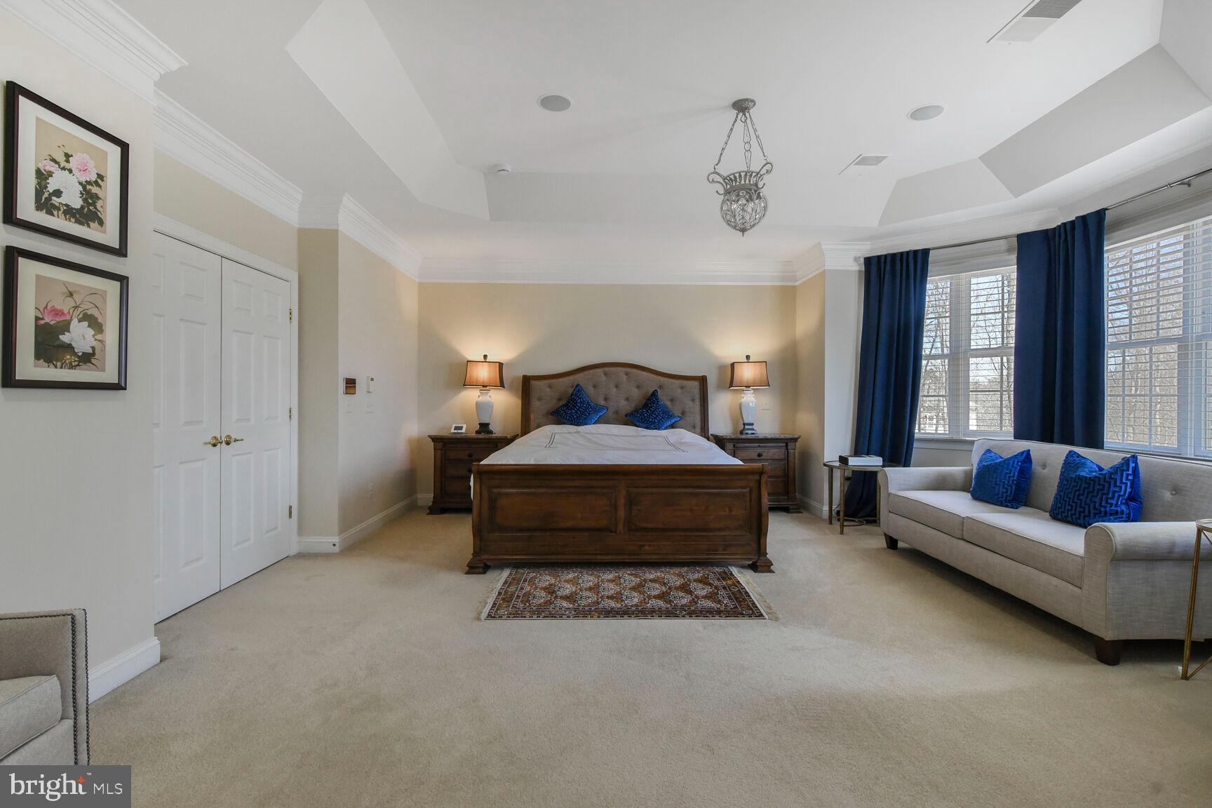 LANSDOWNE ON THE POTOMAC - Residential