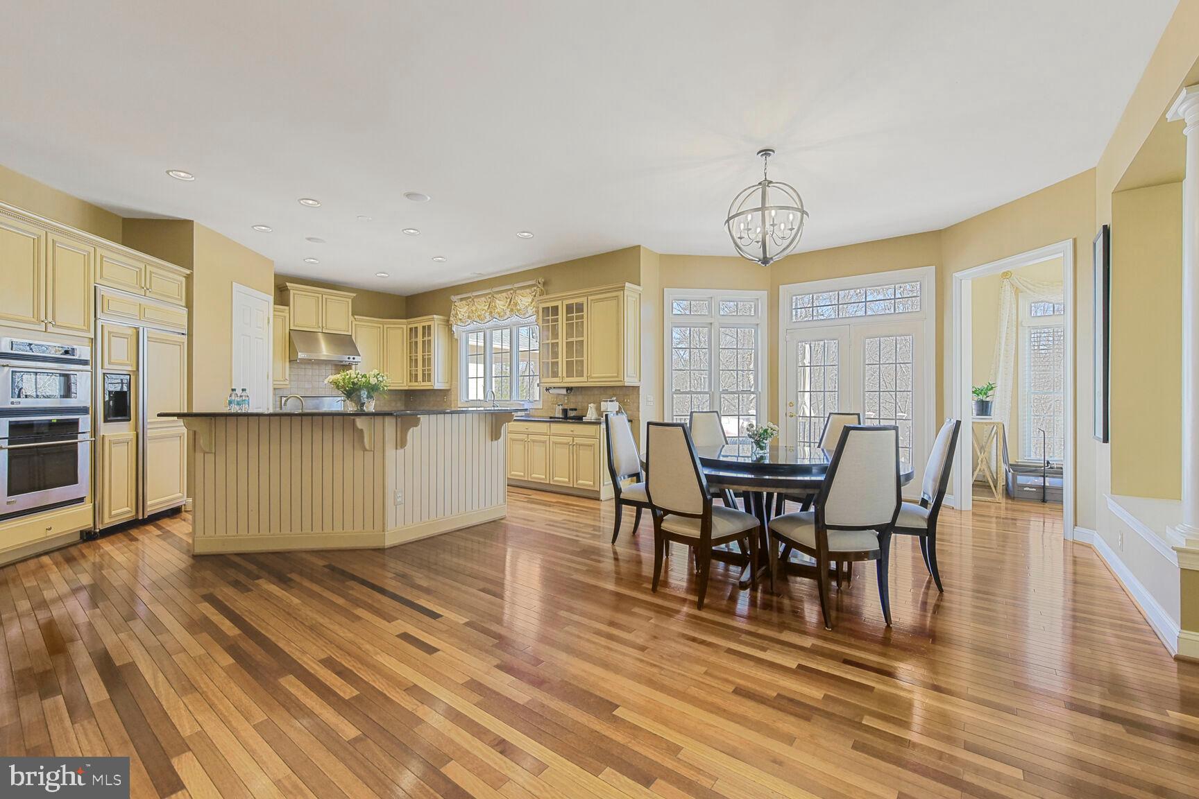 LANSDOWNE ON THE POTOMAC - Residential