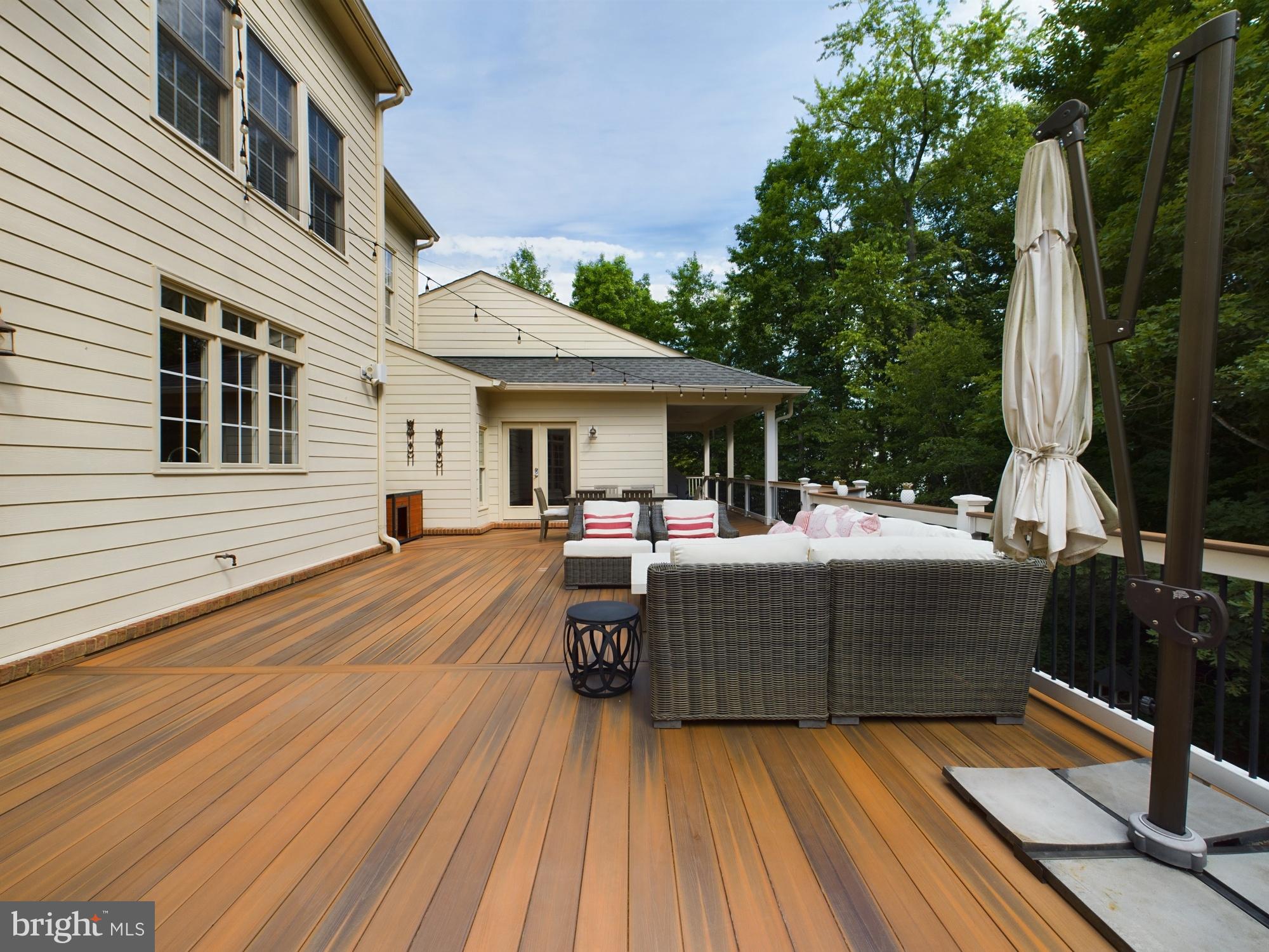 LANSDOWNE ON THE POTOMAC - Residential