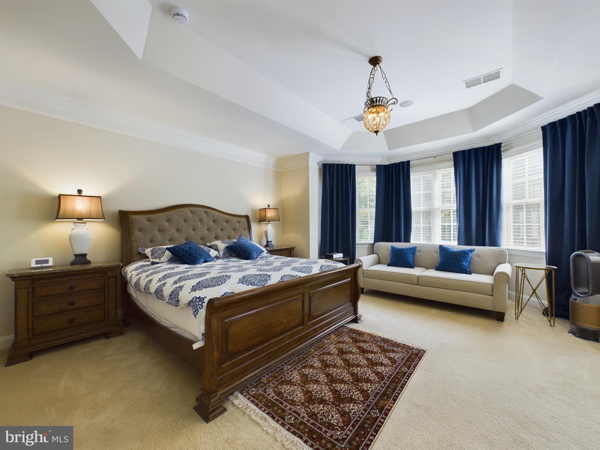 LANSDOWNE ON THE POTOMAC - Residential