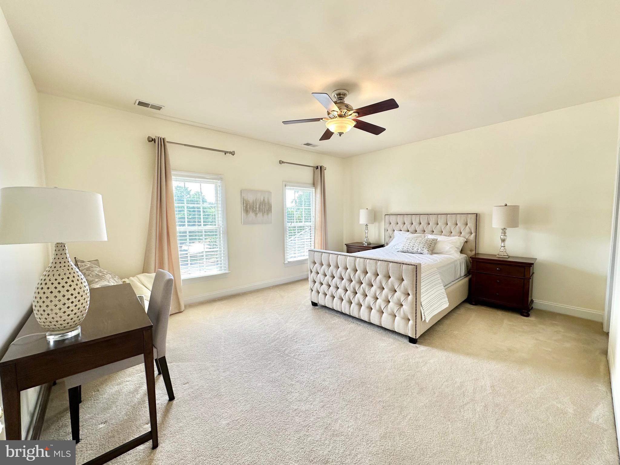 LANSDOWNE ON THE POTOMAC - Residential